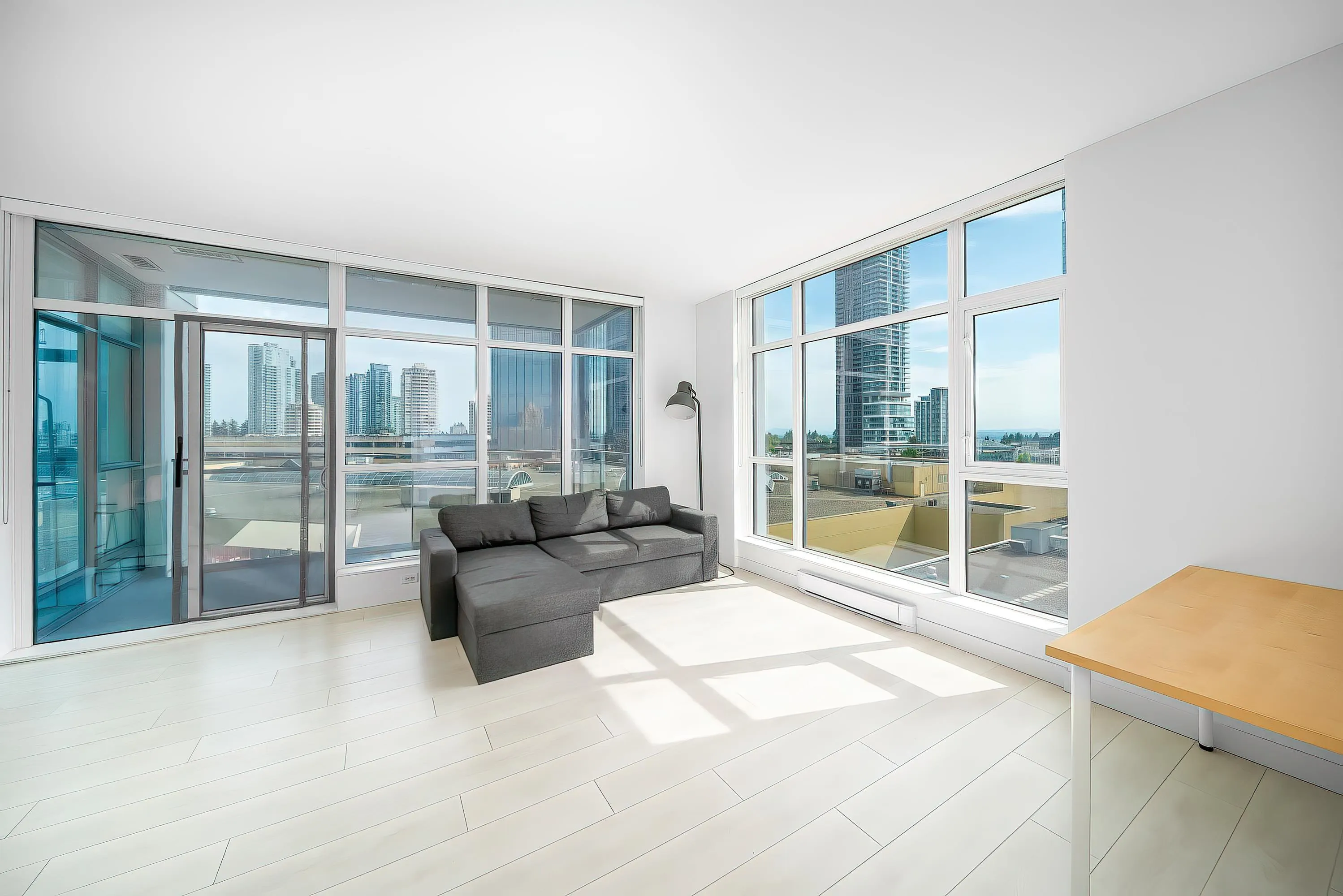 802 6098 Station Street