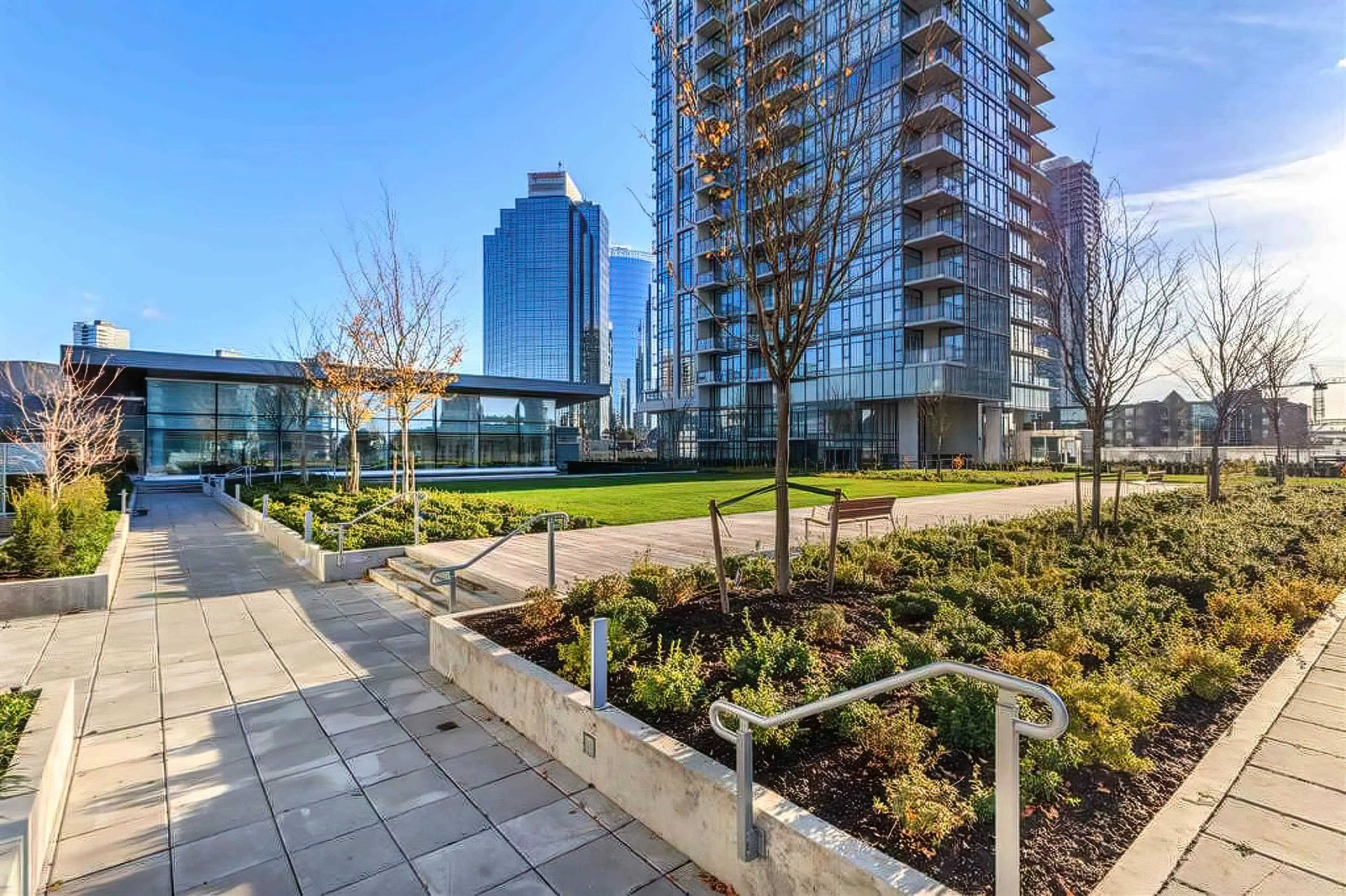 802 6098 Station Street