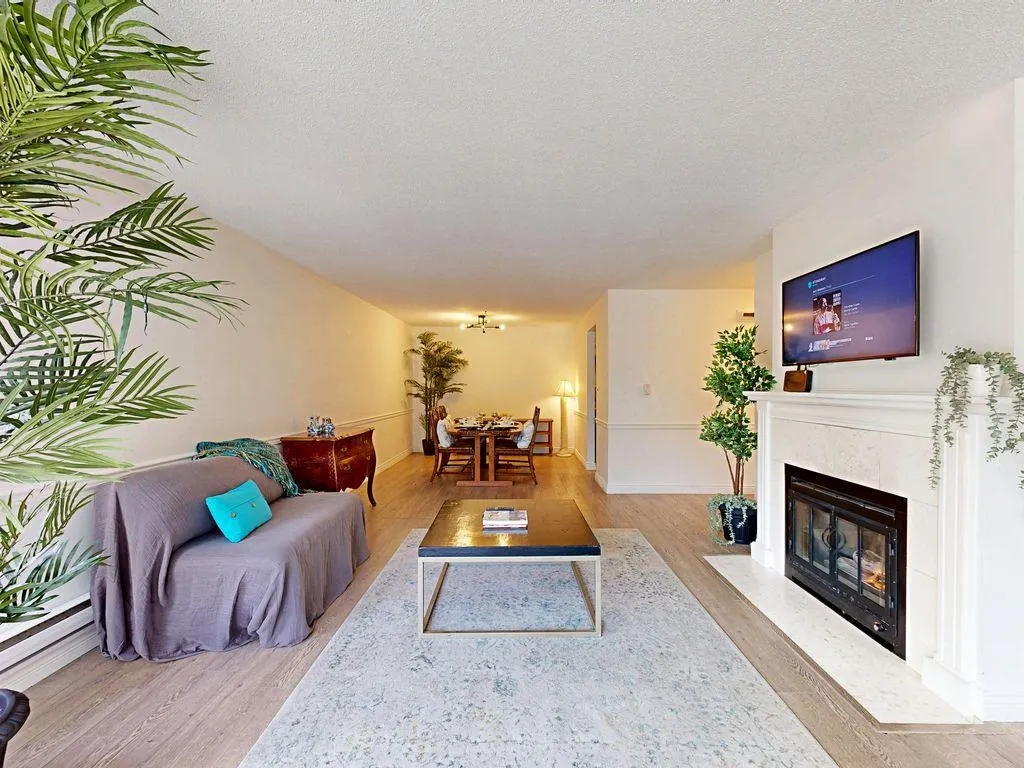 106 1467 Martin Street