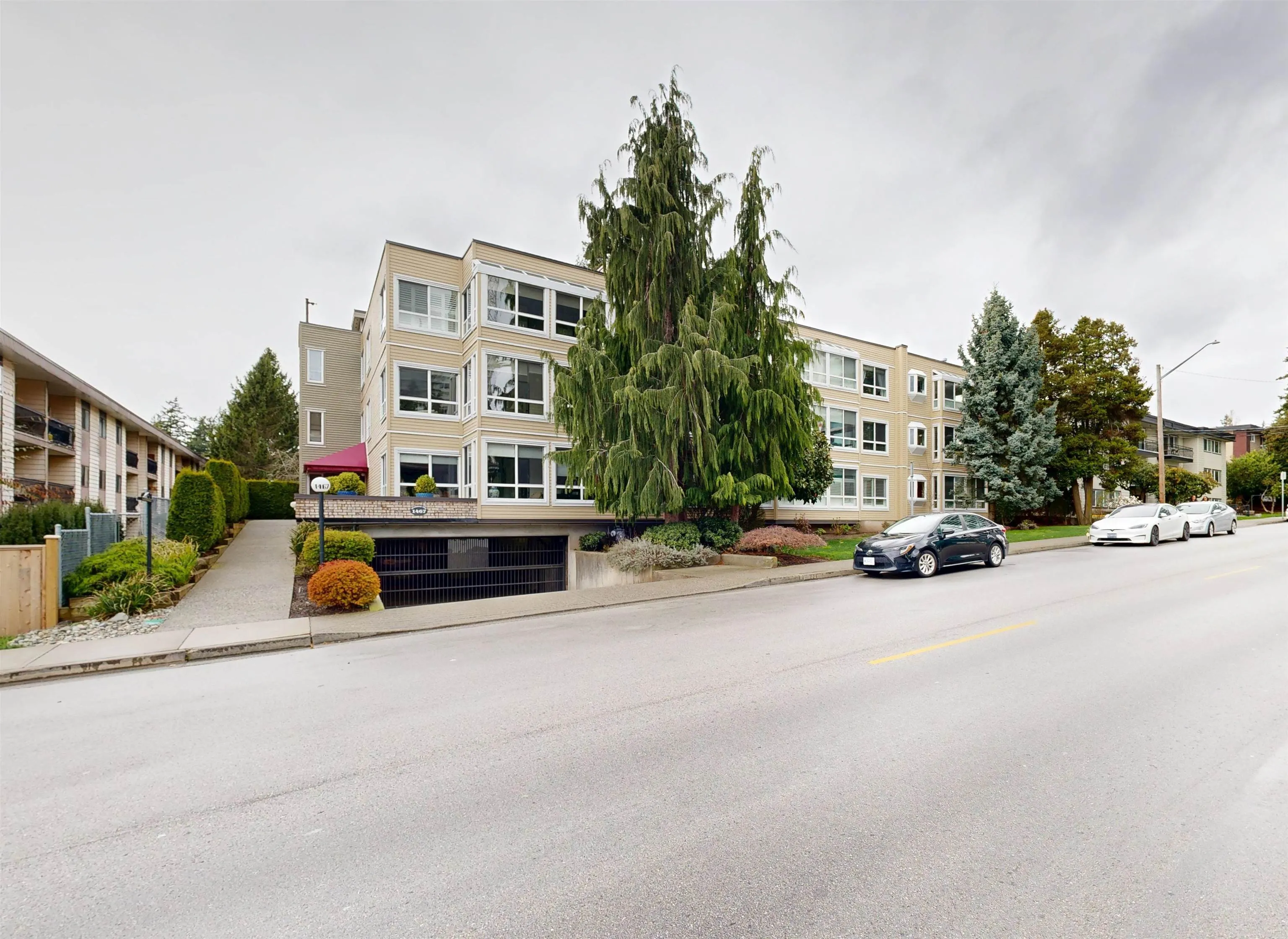 106 1467 Martin Street