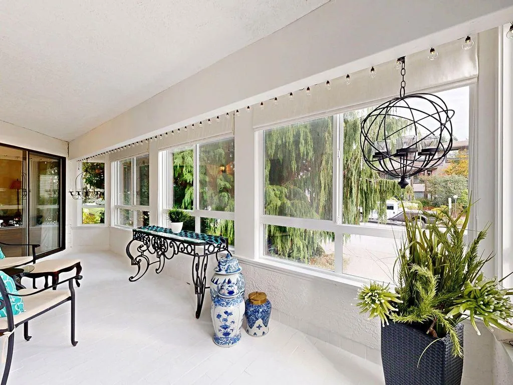 106 1467 Martin Street