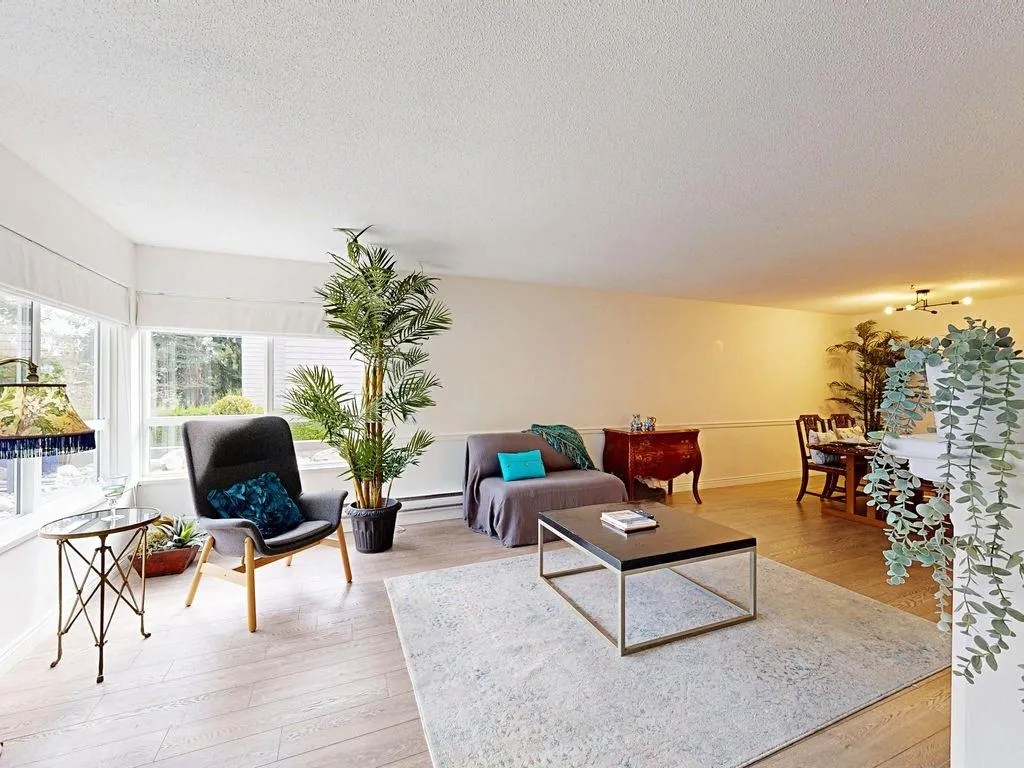 106 1467 Martin Street