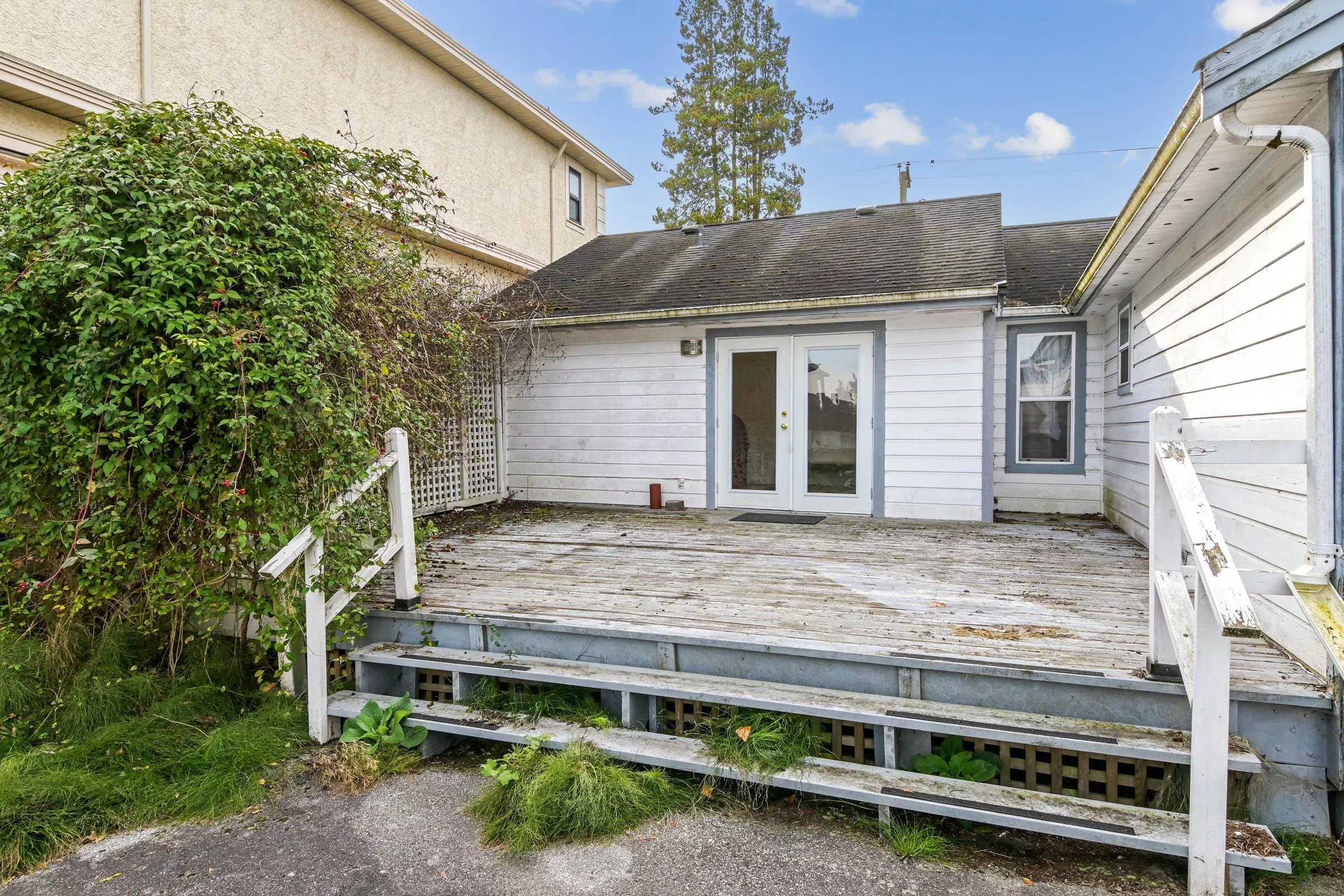 13351 Blundell Road