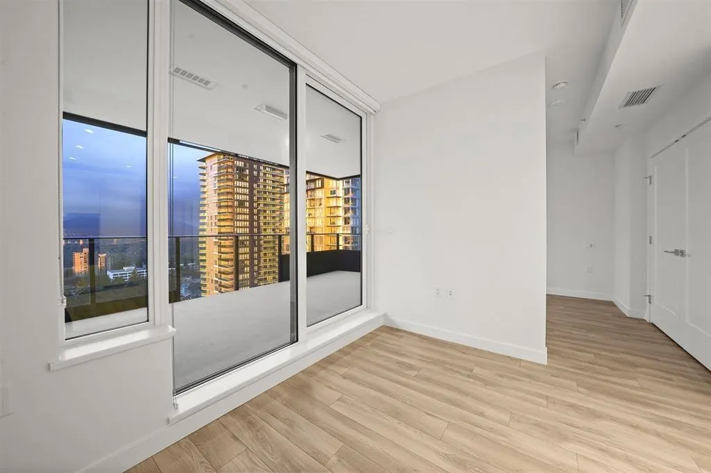 2503 6699 Dunblane Avenue