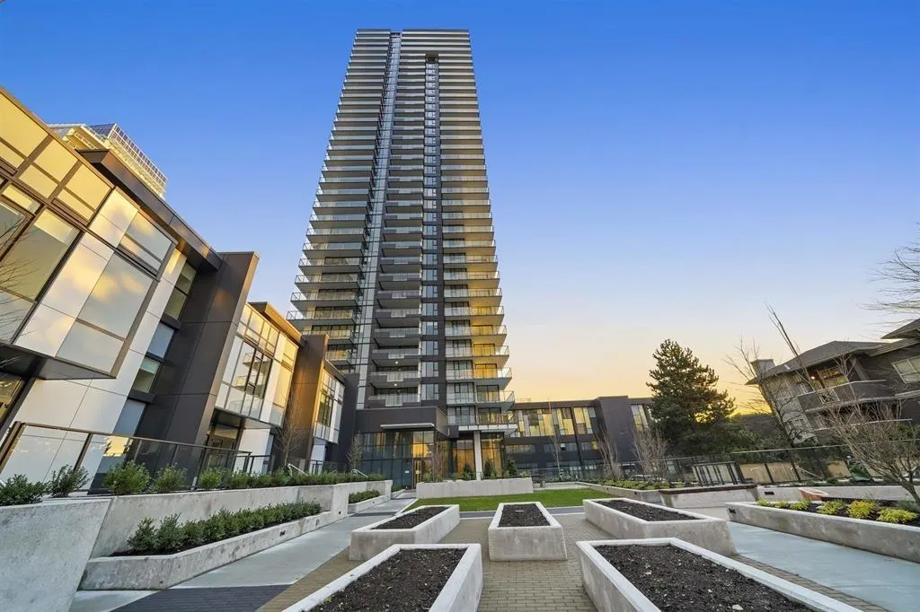 2503 6699 Dunblane Avenue