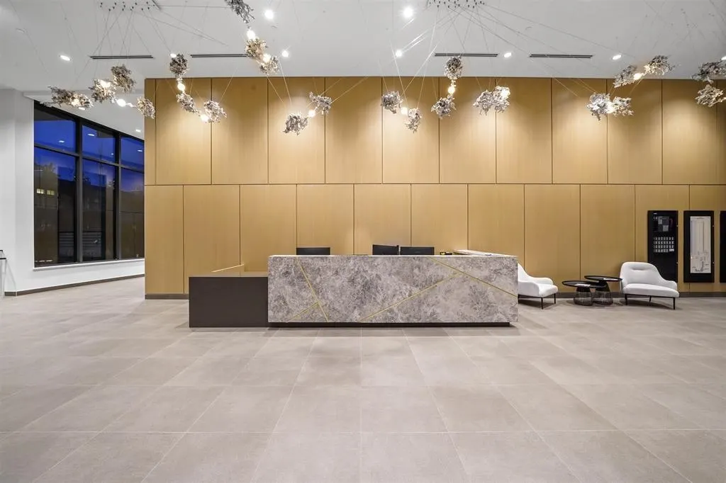 2503 6699 Dunblane Avenue