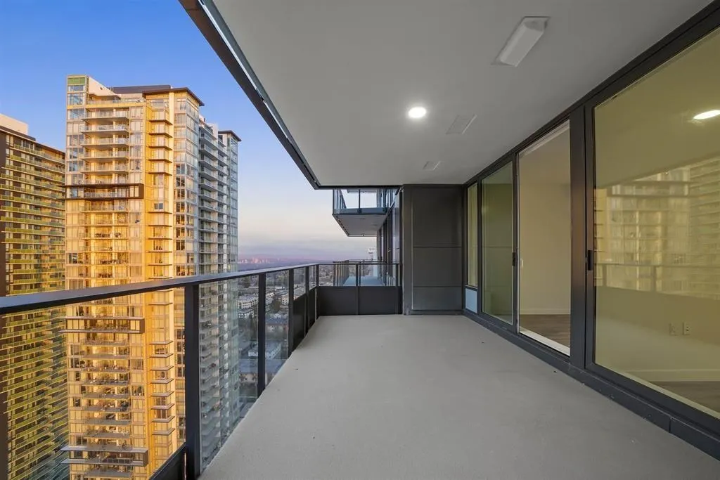 2503 6699 Dunblane Avenue