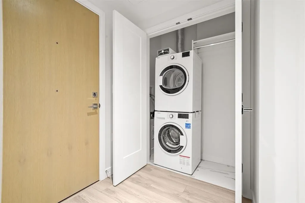 2503 6699 Dunblane Avenue