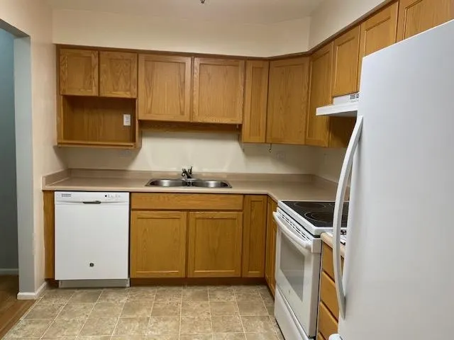 106 9186 Edwards Street