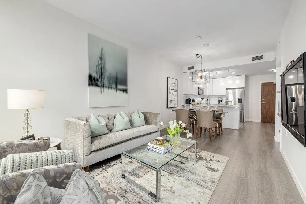 1004 3268 Carscallen Road