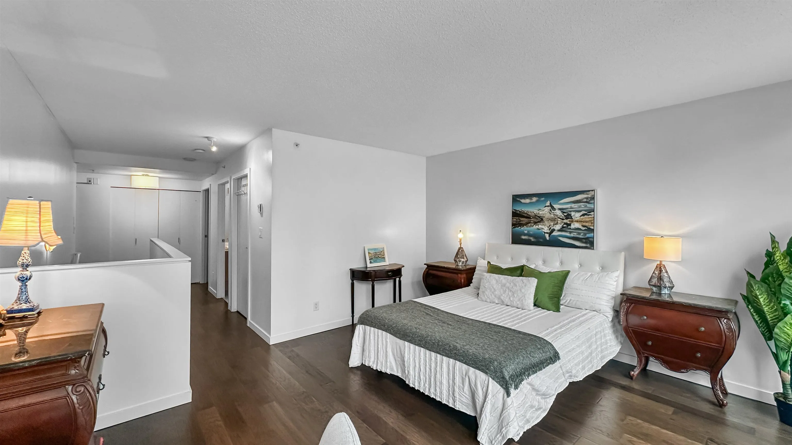 616 610 Granville Street