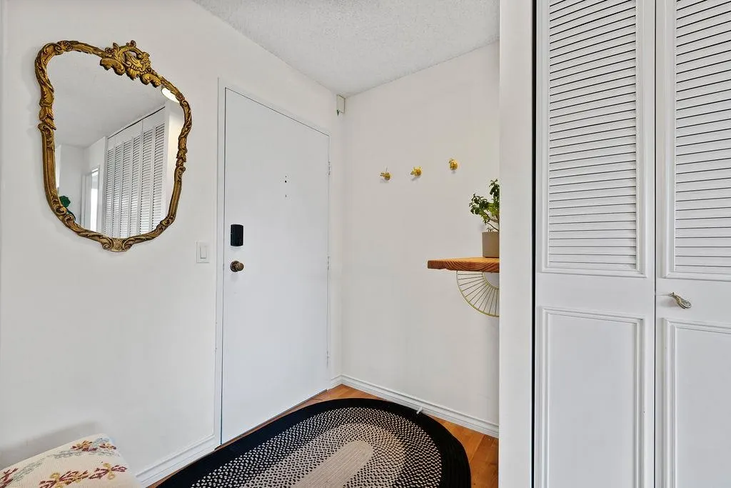 403 2445 W 3rd Avenue