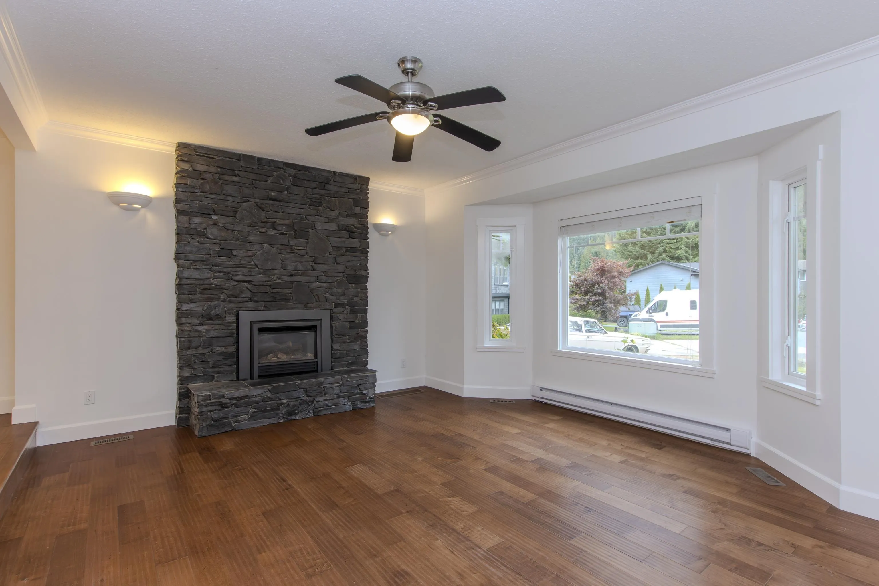 40809 Mountain Place