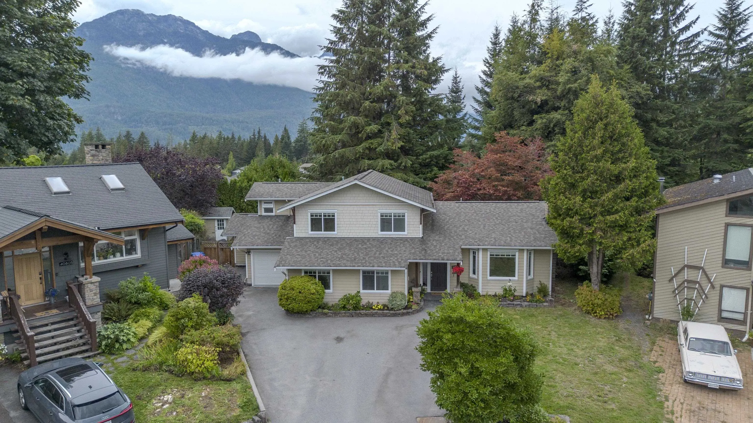 40809 Mountain Place
