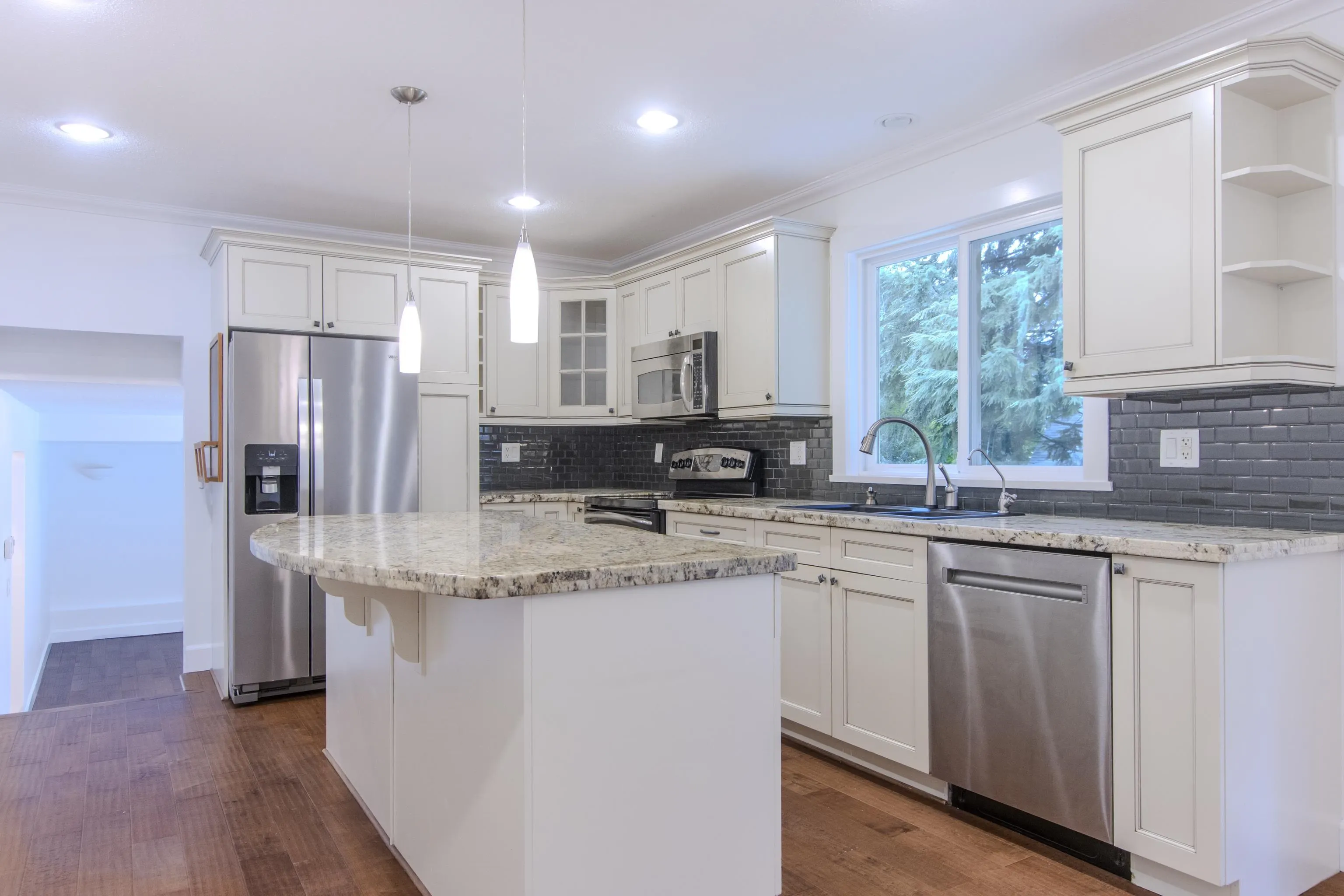 40809 Mountain Place