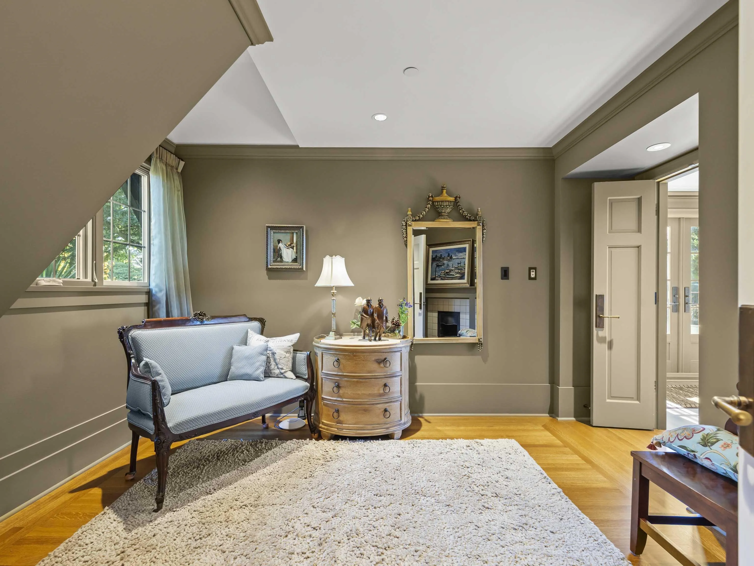 5149 Connaught Drive