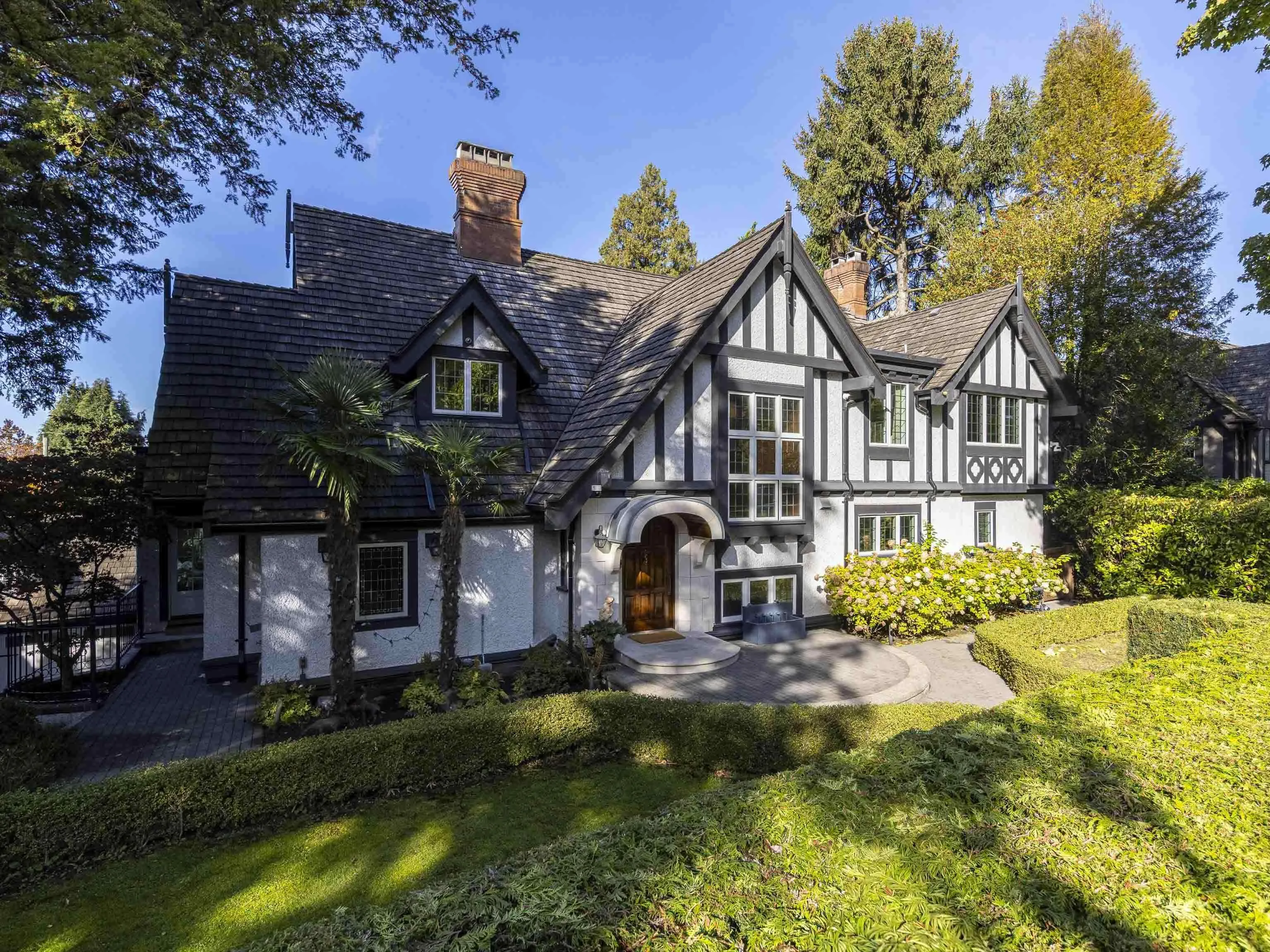 5149 Connaught Drive