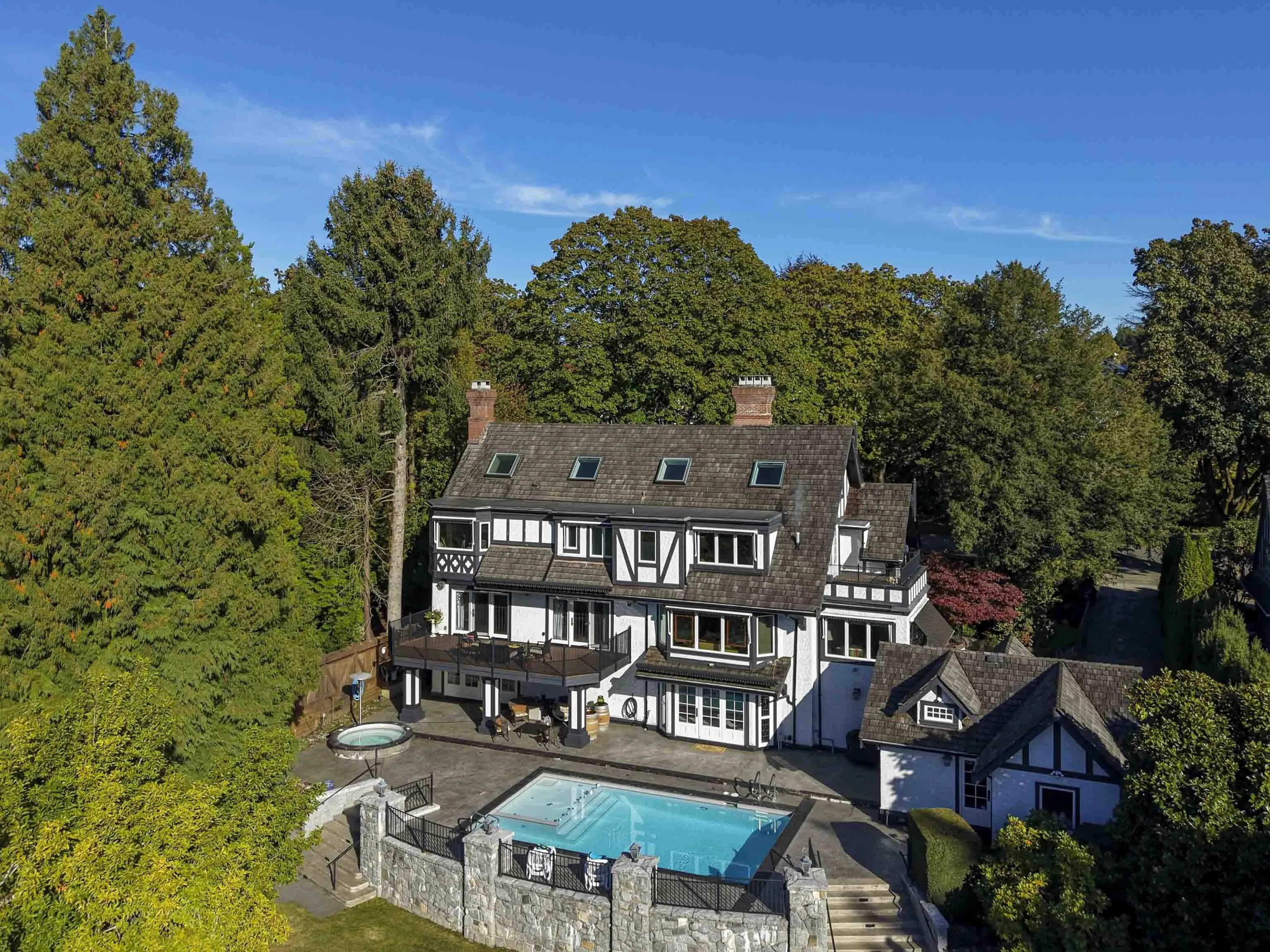 5149 Connaught Drive