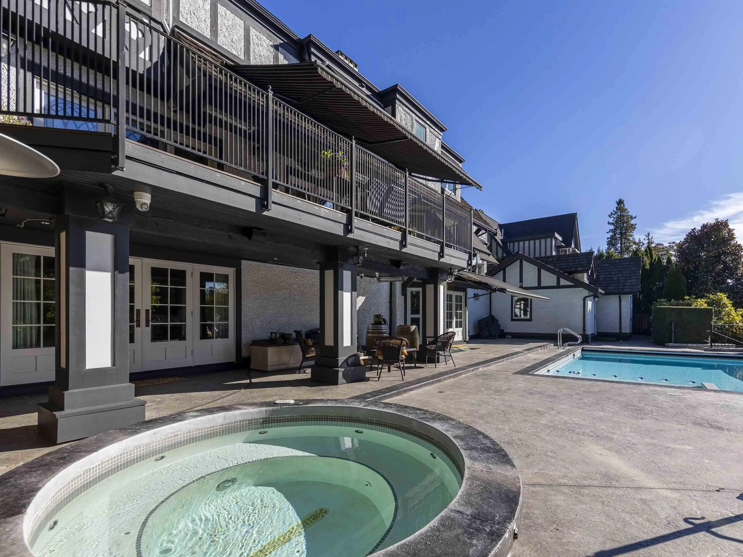 5149 Connaught Drive