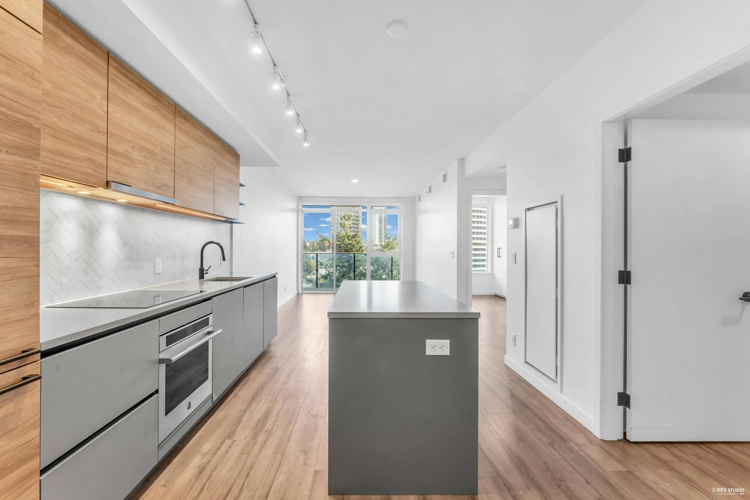 907 13428 105 Avenue