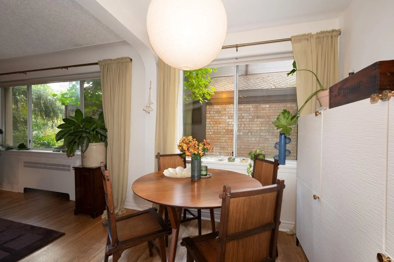 103 985 Jervis Street