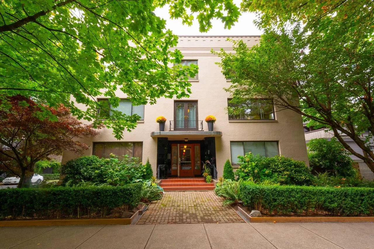 103 985 Jervis Street