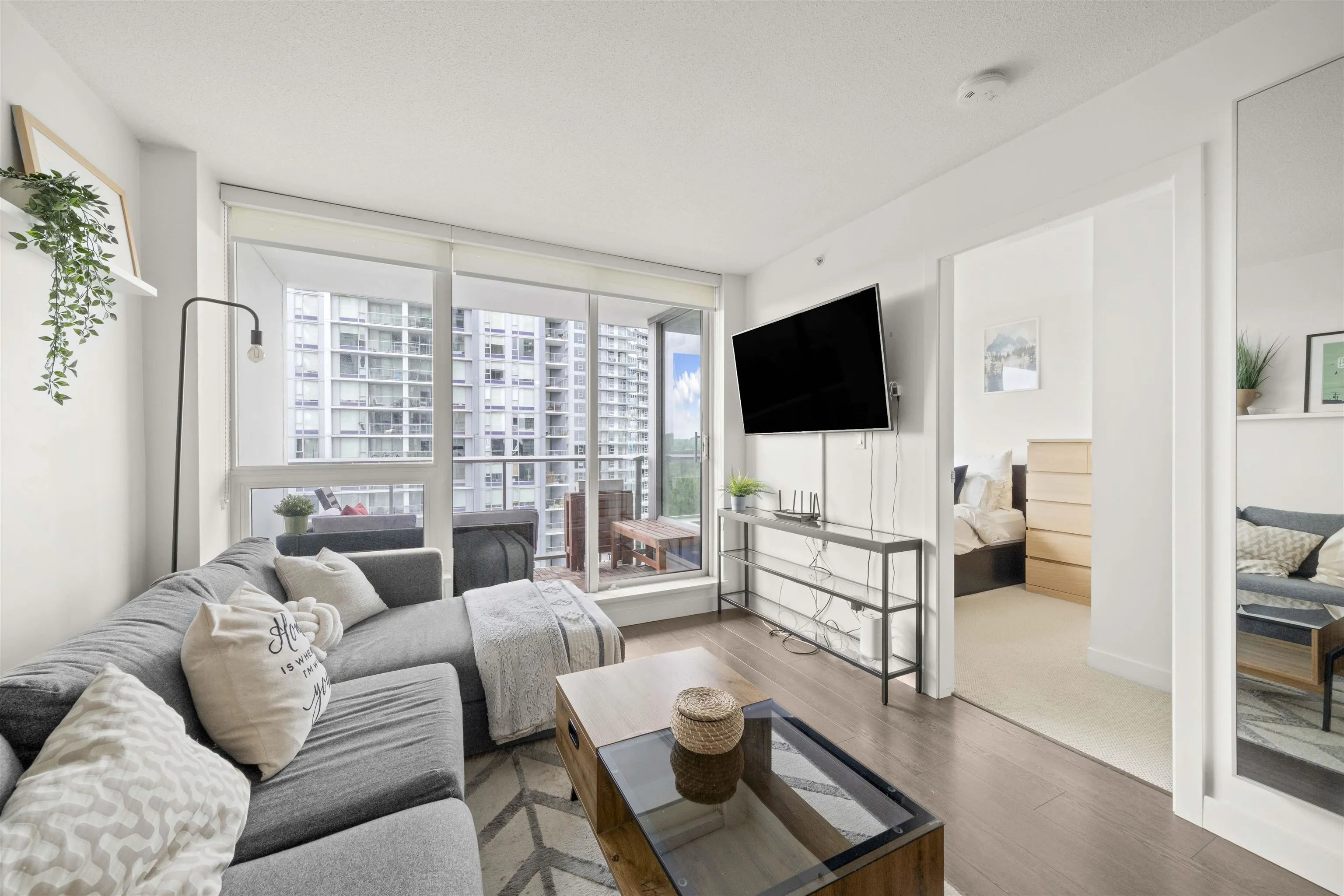 1901 13696 100 Avenue