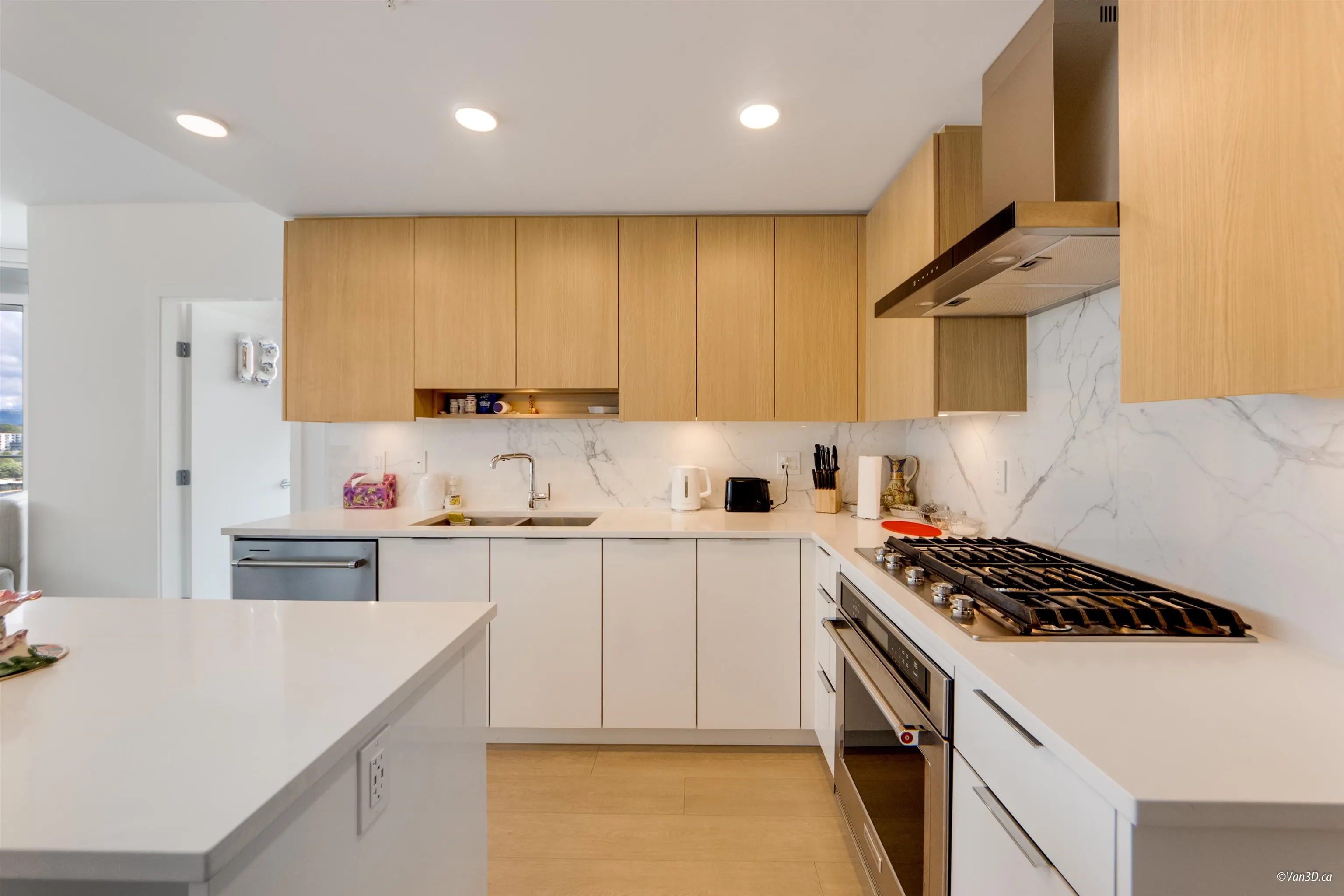 1106 7769 Park Crescent
