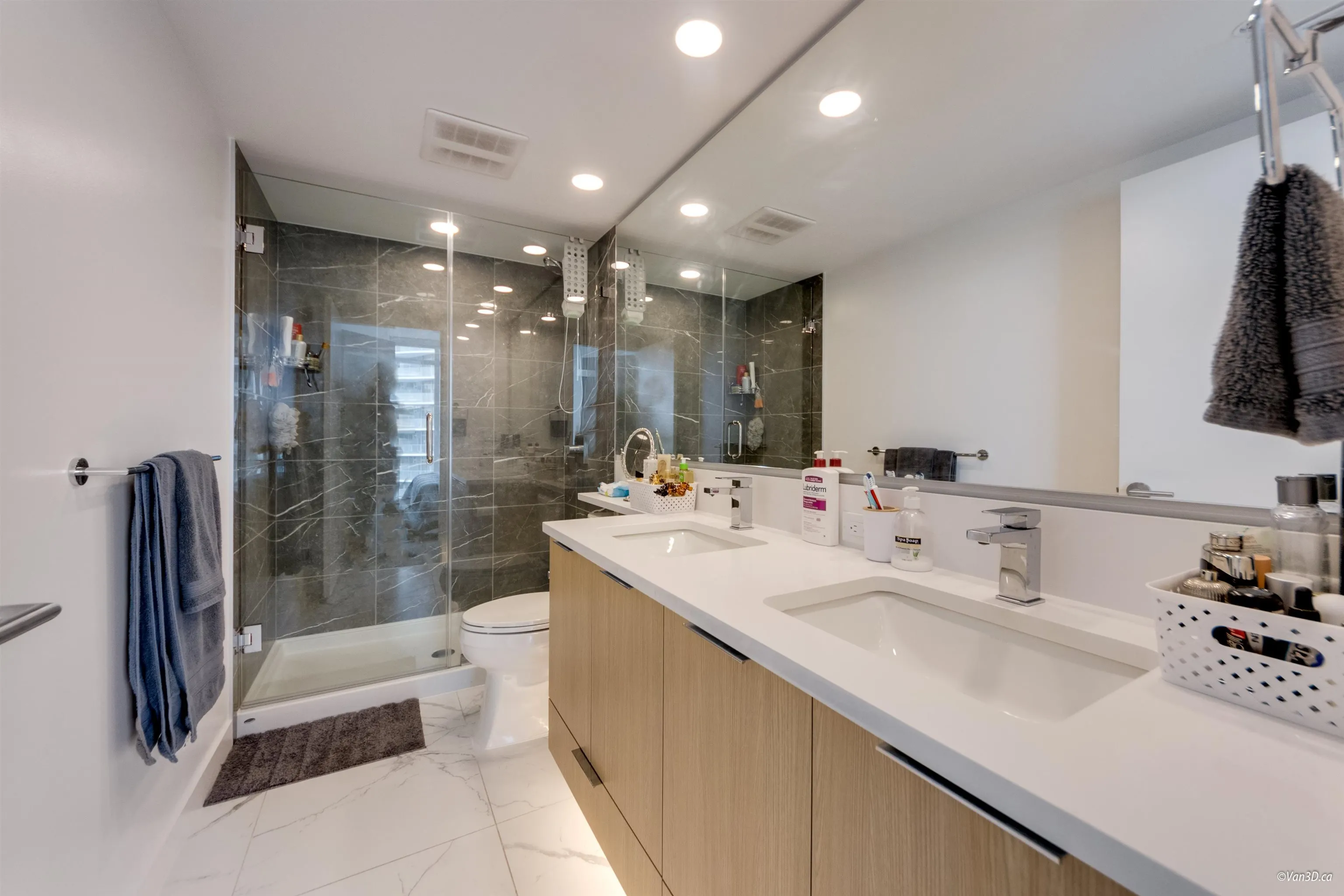 1106 7769 Park Crescent