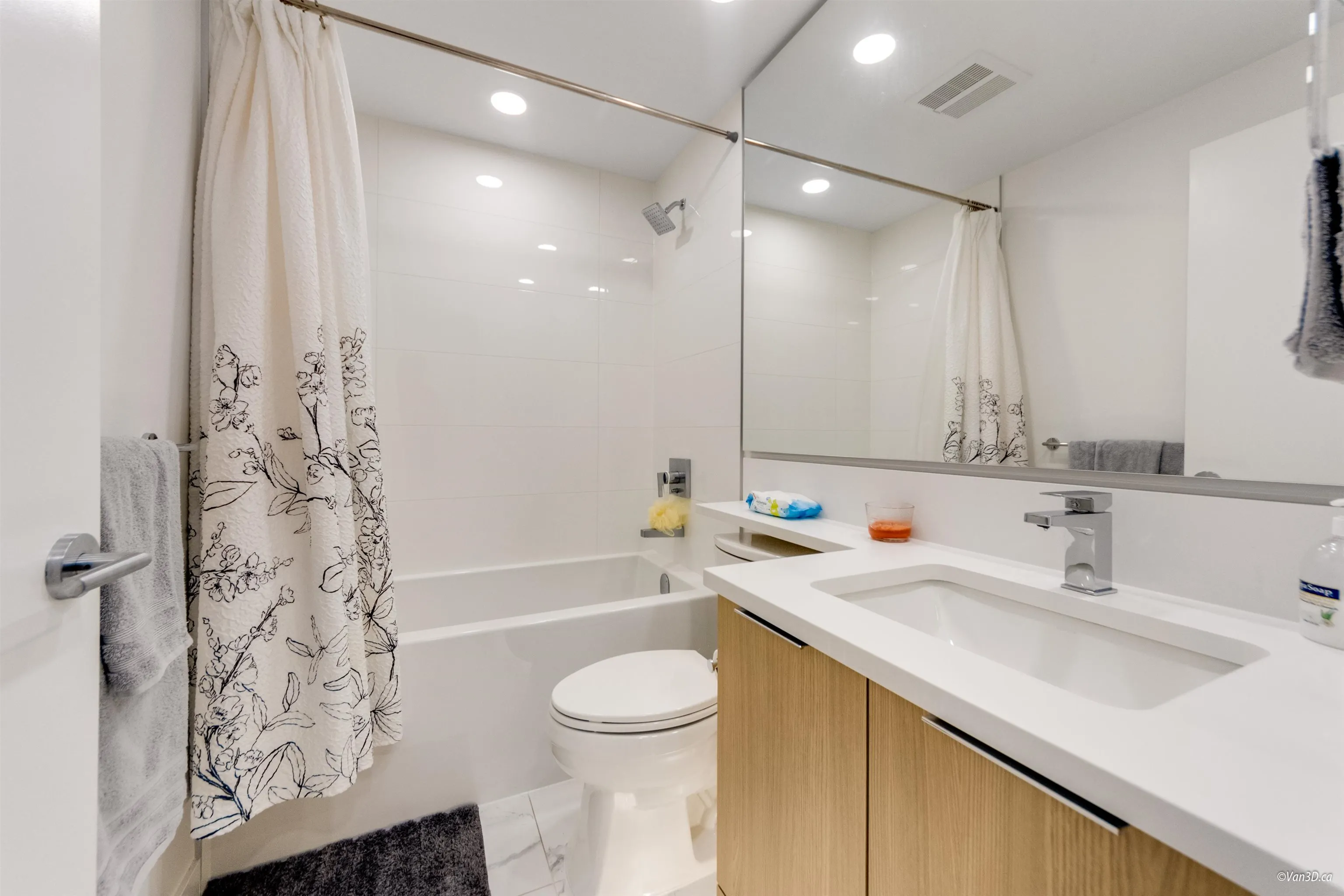1106 7769 Park Crescent