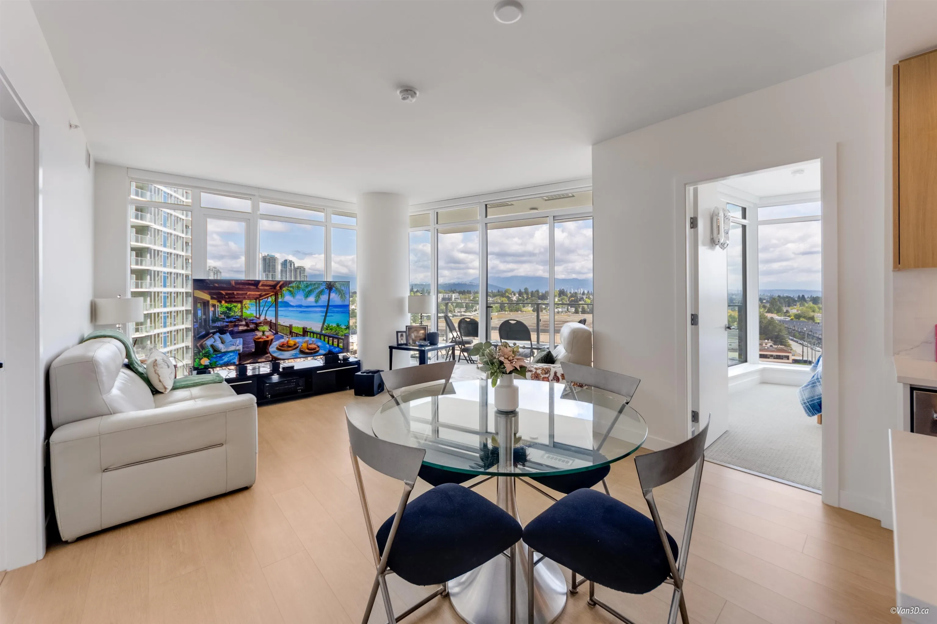 1106 7769 Park Crescent