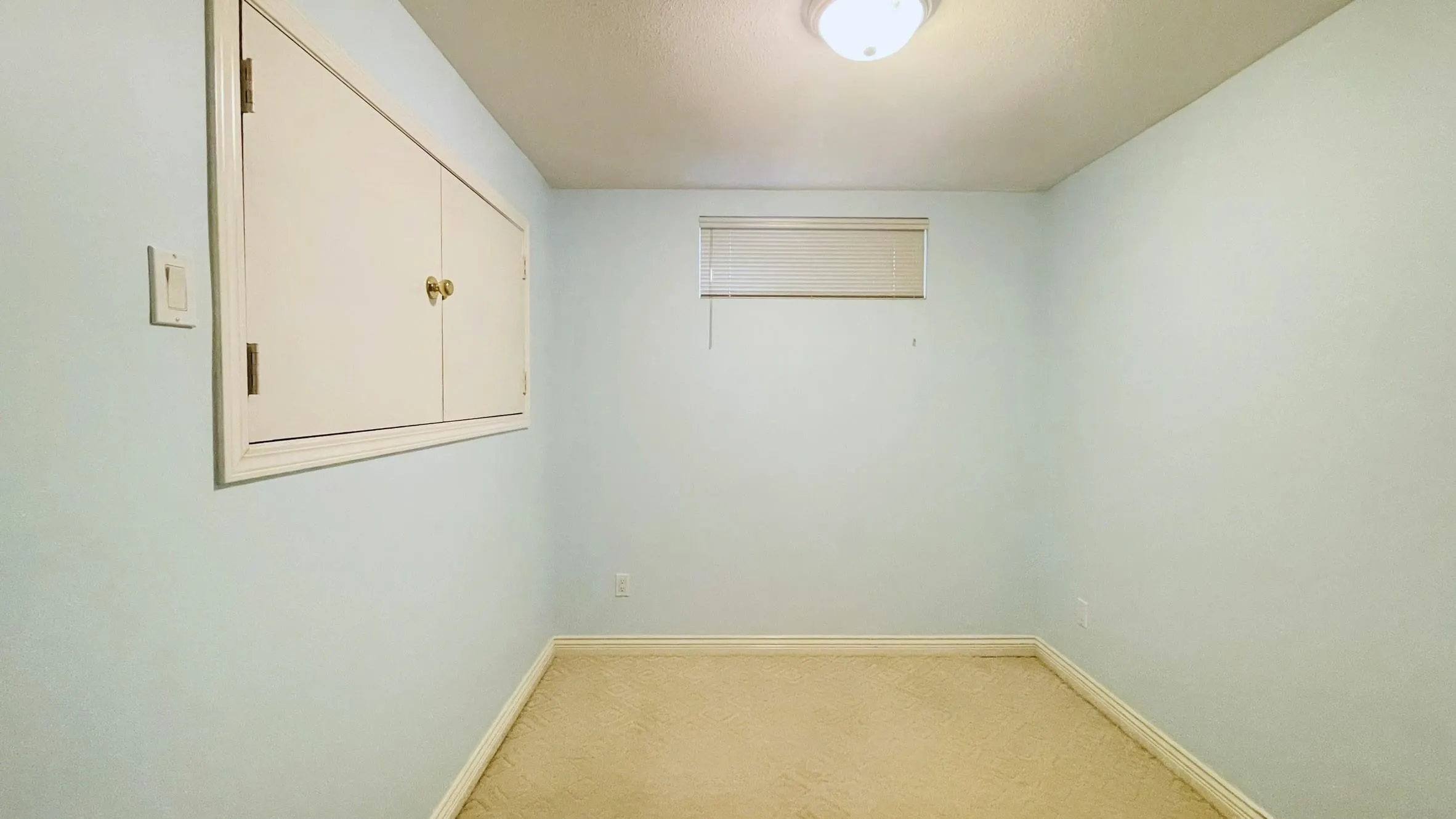 Basement 7950 Selkirk Street