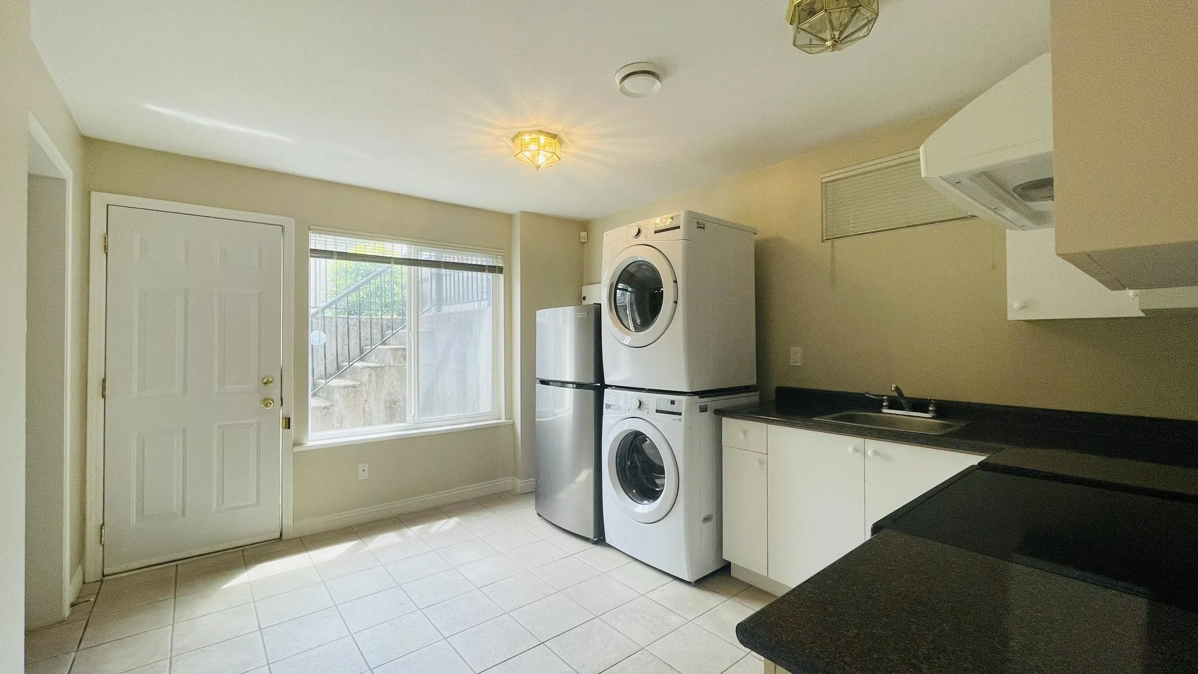 Basement 7950 Selkirk Street