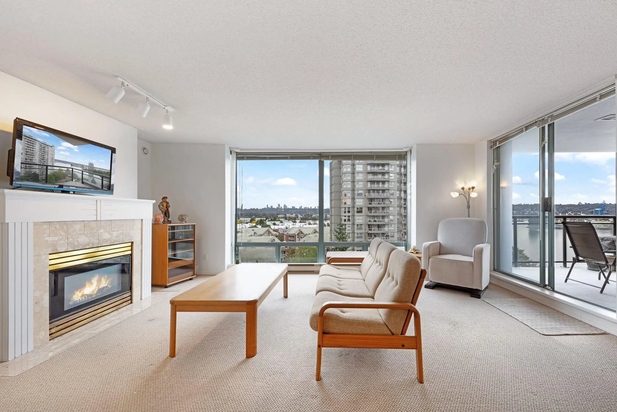 1001 8 Laguna Court