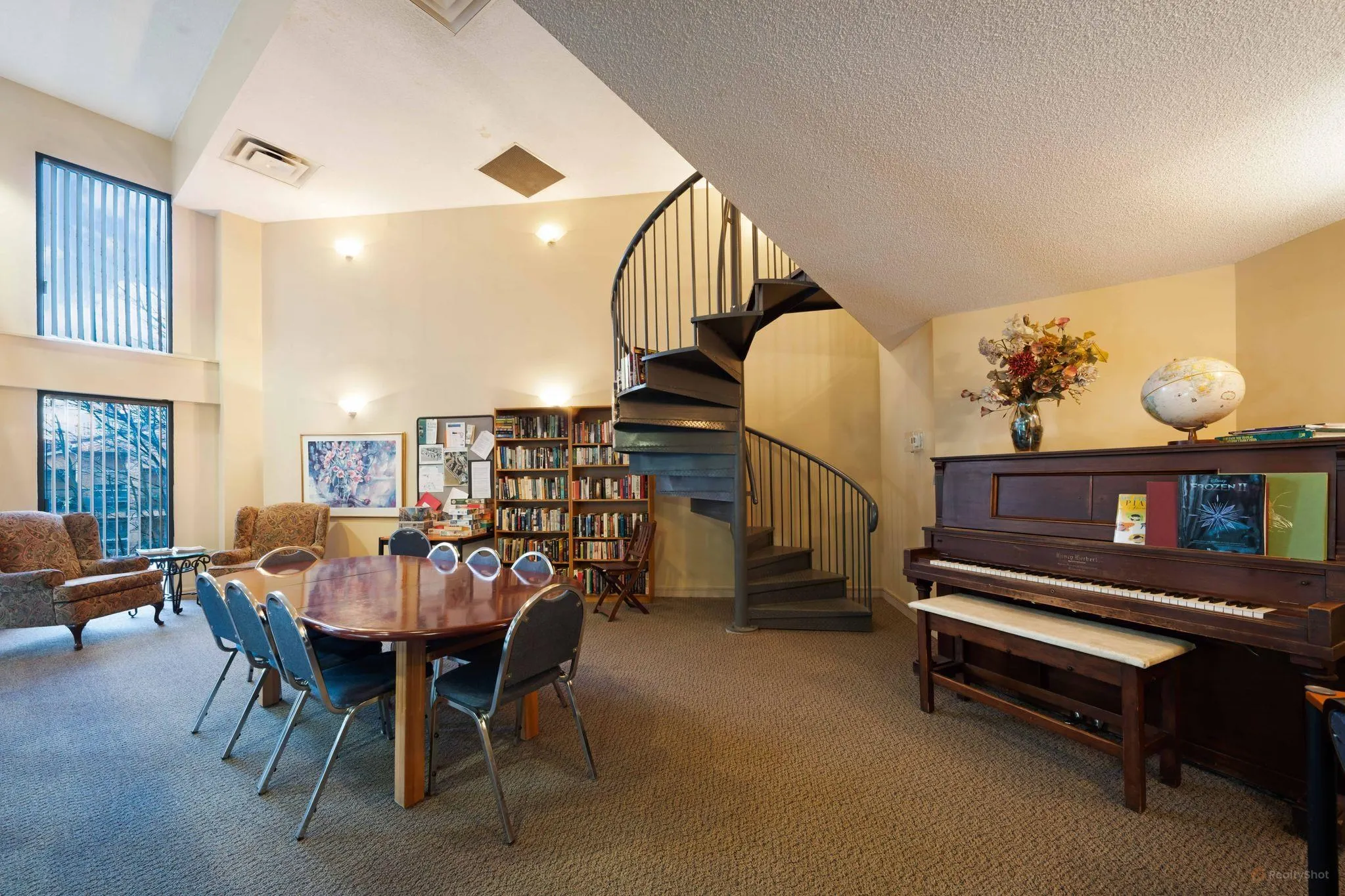 1001 8 Laguna Court