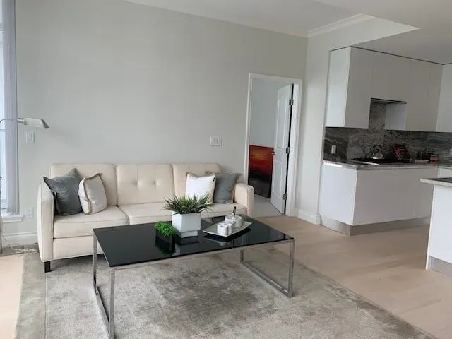 904 175 Victory Ship Way
