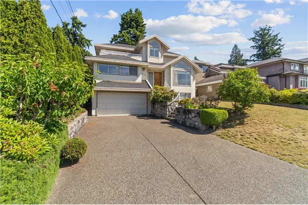 5275 Mckee Street, Burnaby