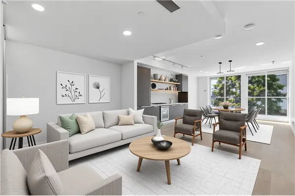 206 1477 W Pender Street