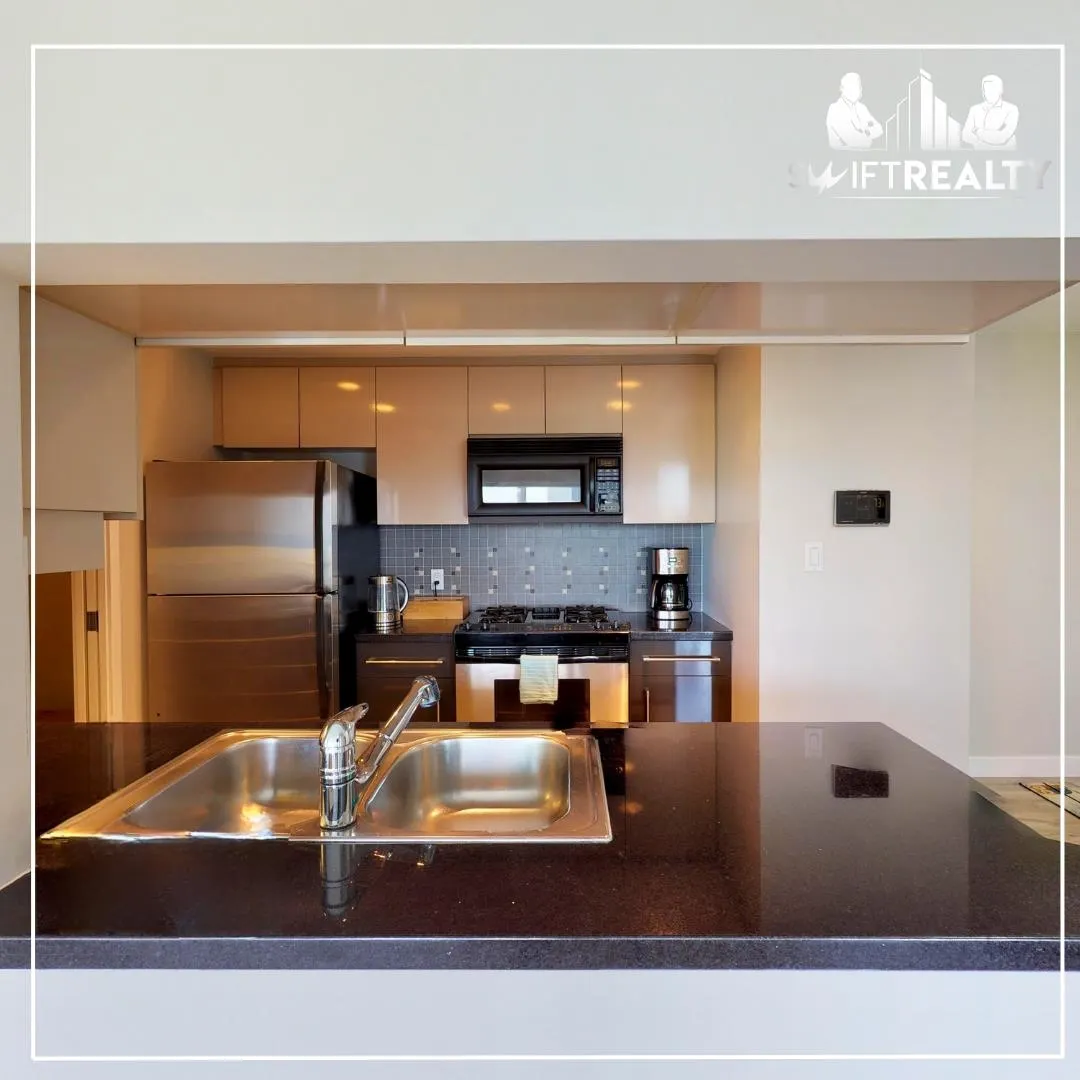 3906 1408 Strathmore Mews