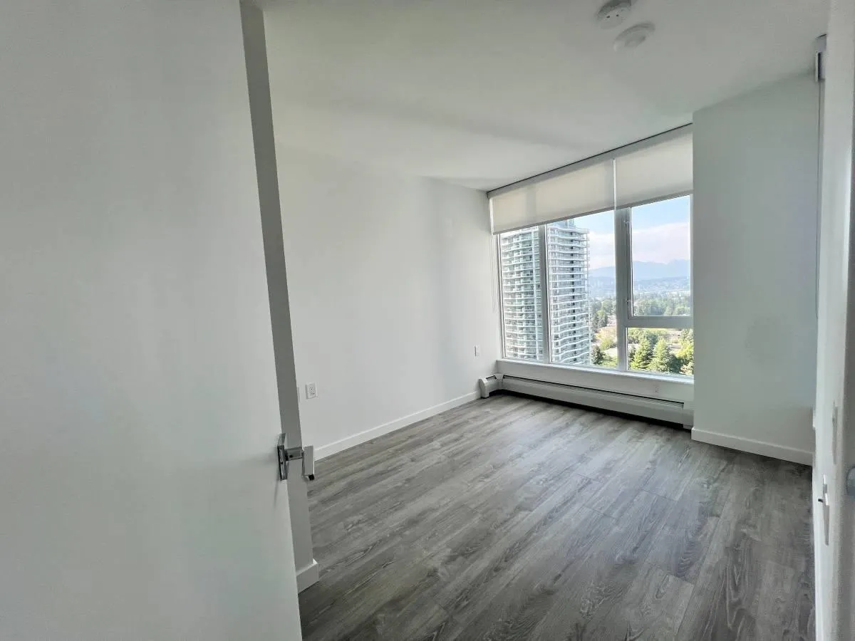 1703 13350 Central Ave Avenue