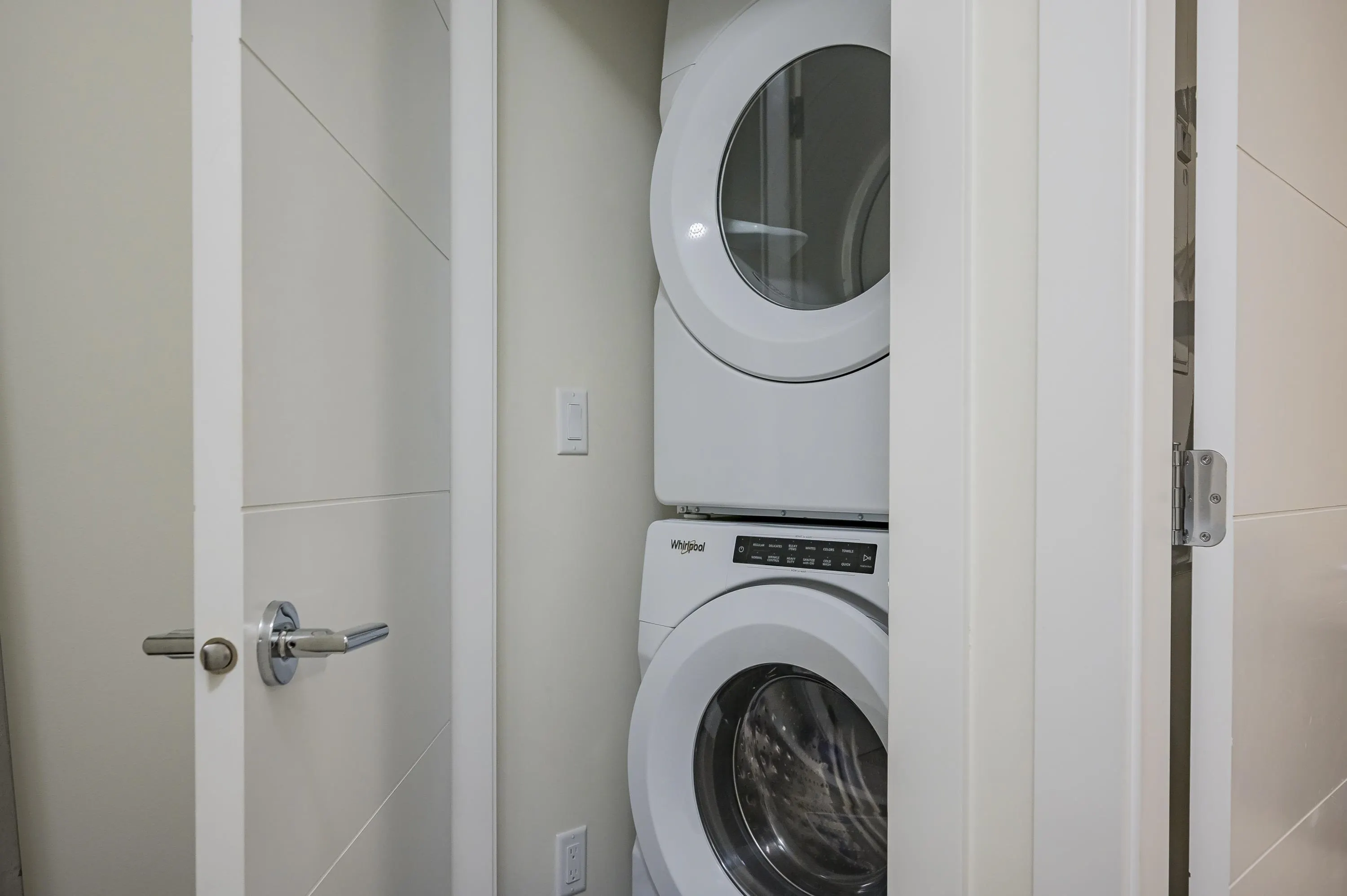 207 6950 Nicholson Road