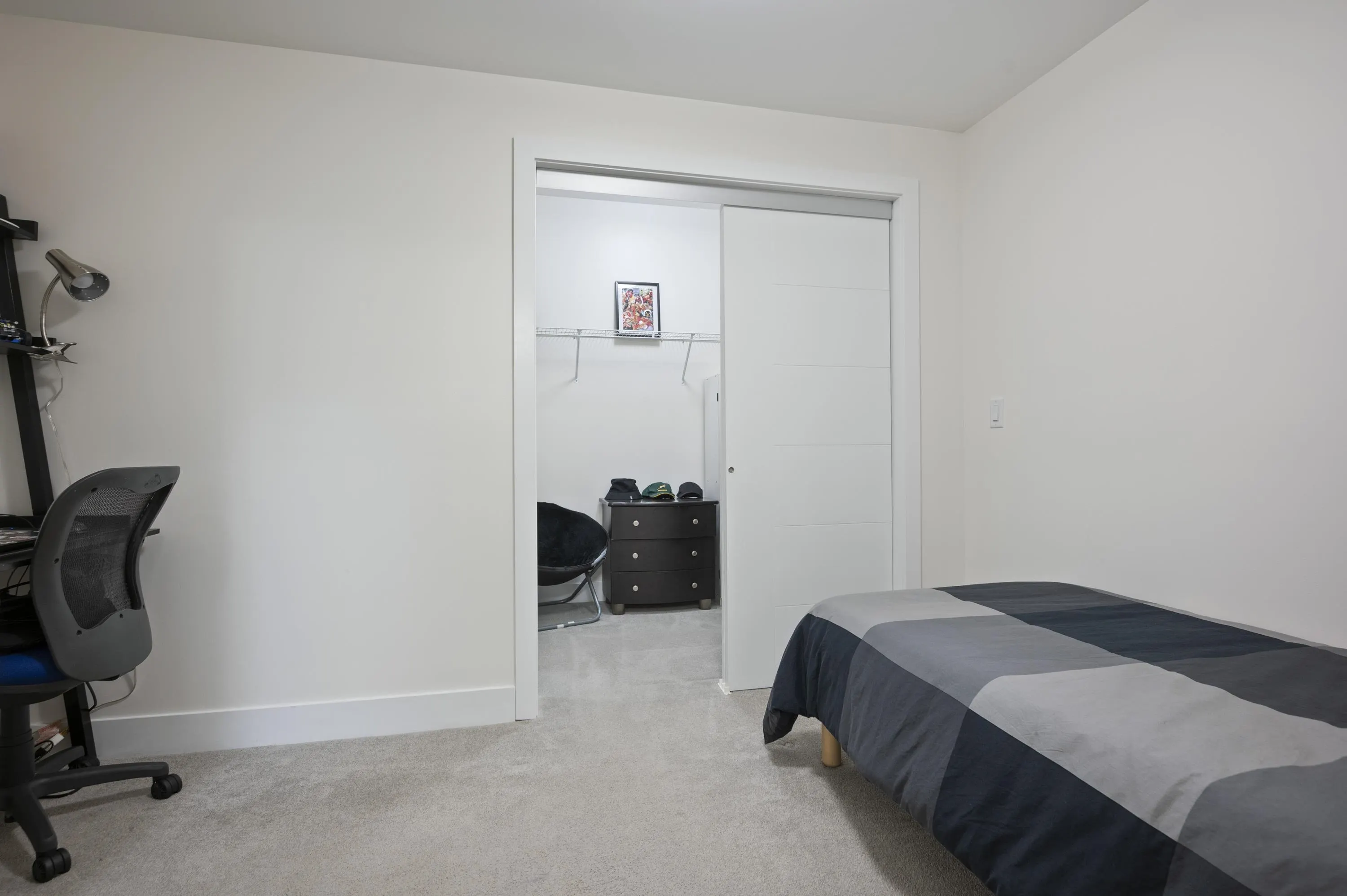 207 6950 Nicholson Road