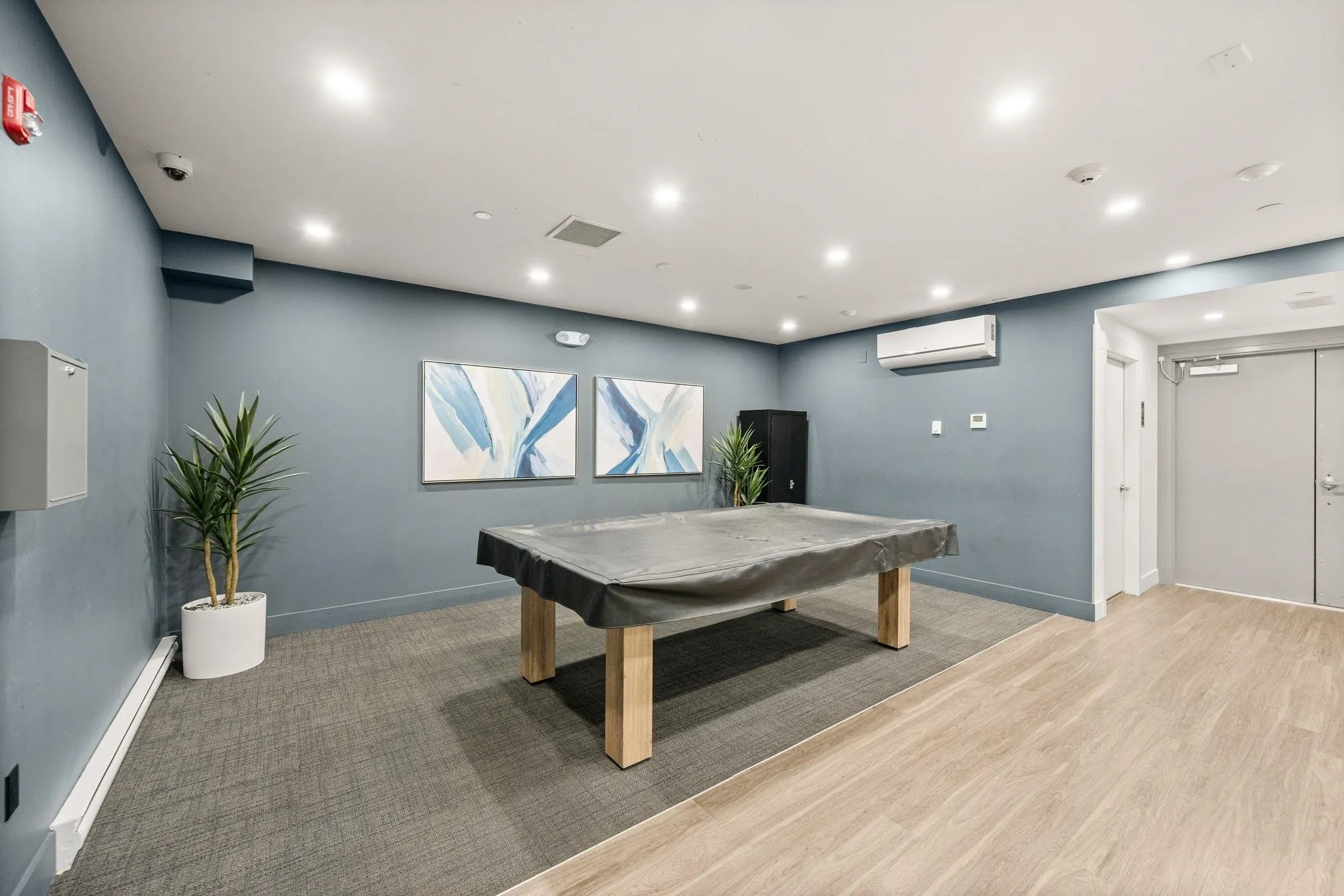 207 6950 Nicholson Road