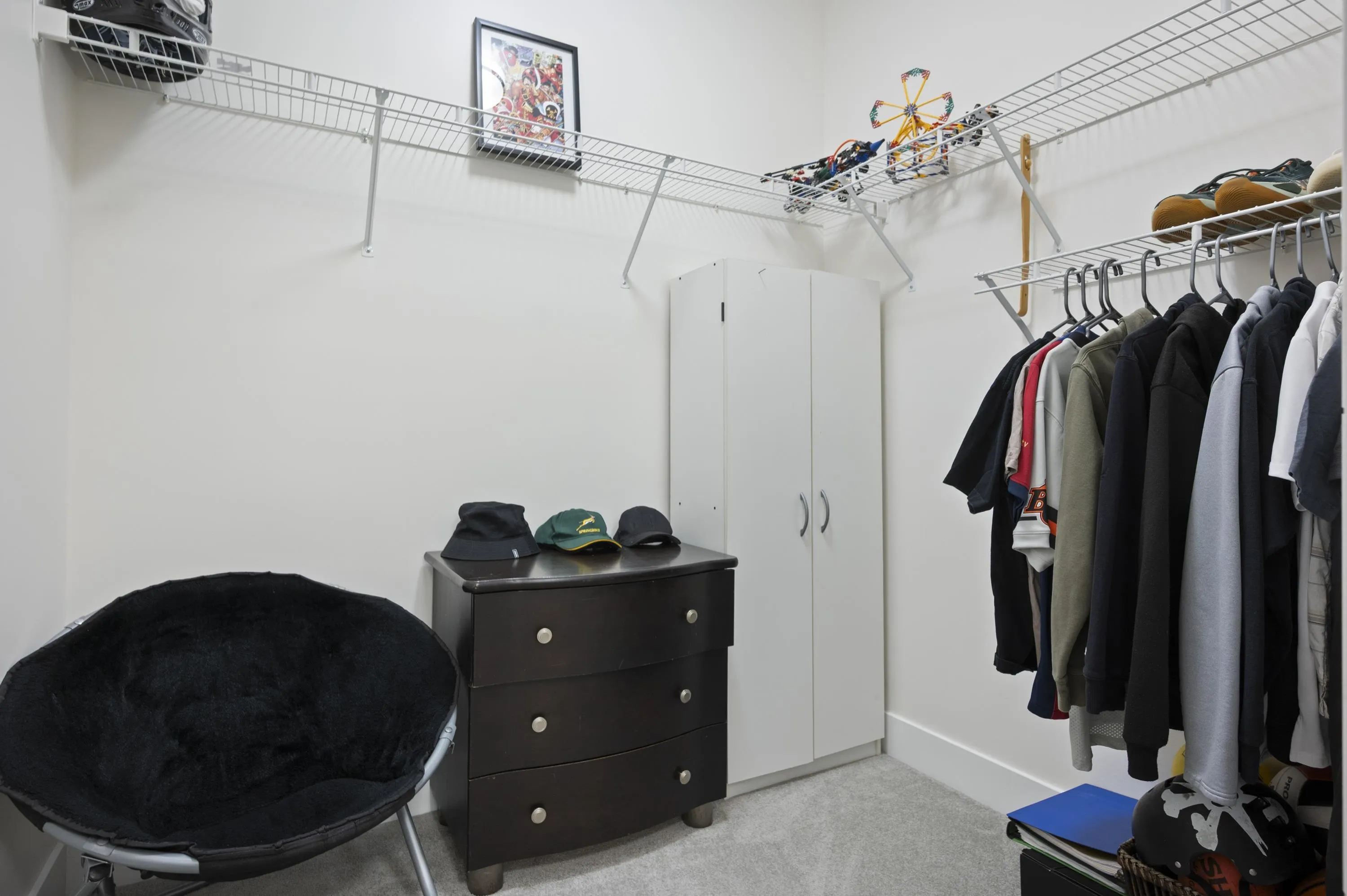 207 6950 Nicholson Road