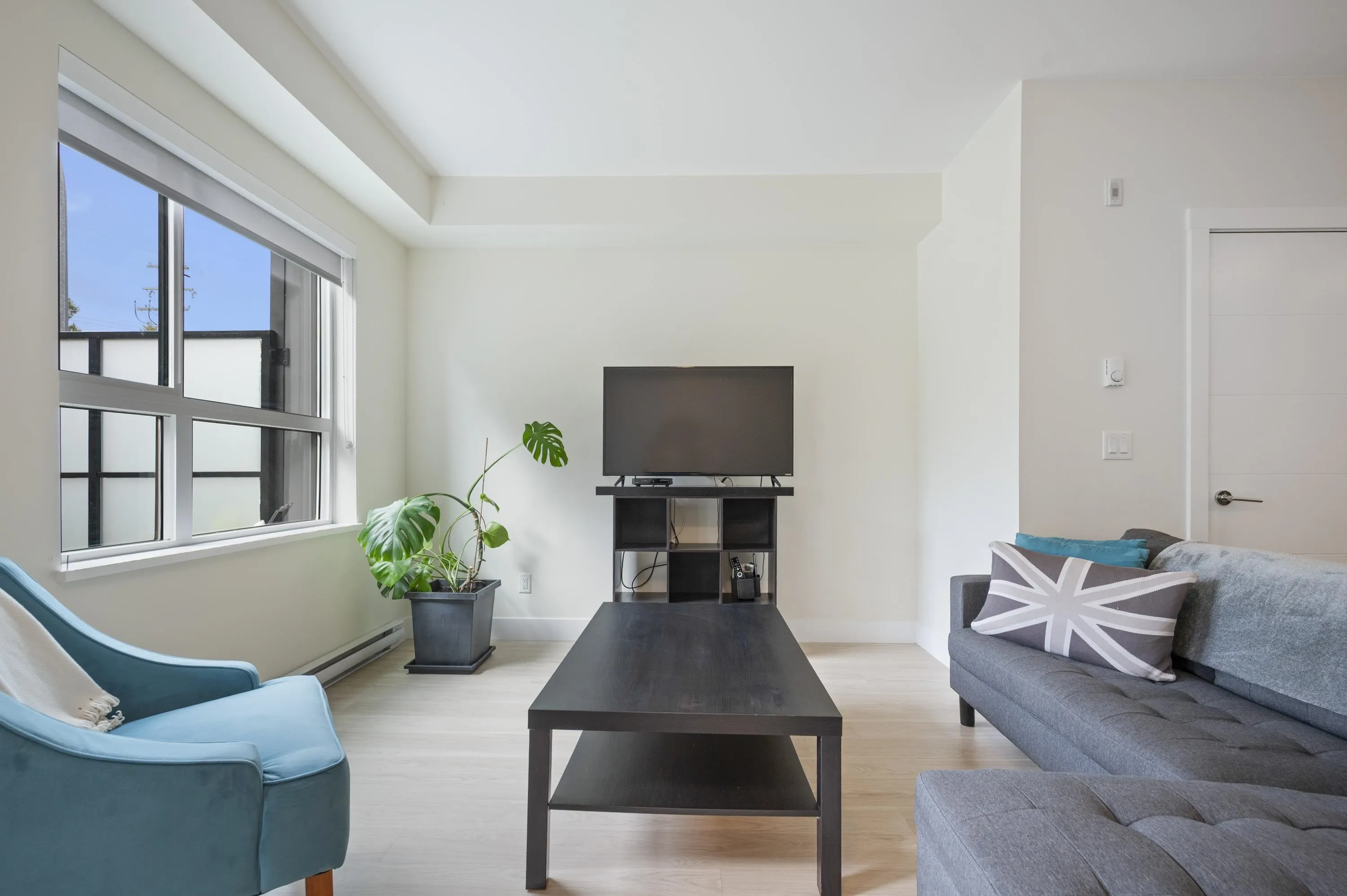 207 6950 Nicholson Road