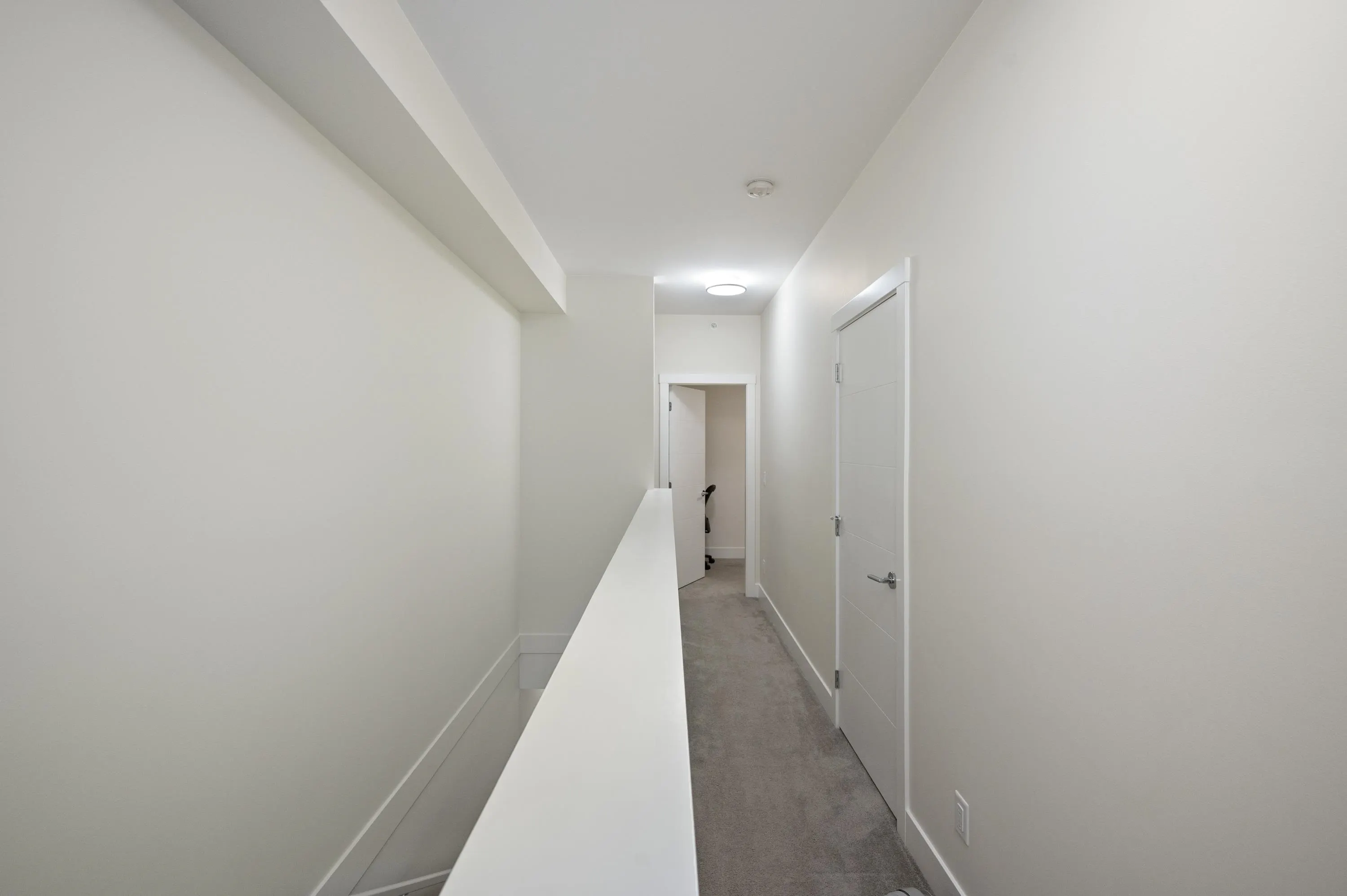 207 6950 Nicholson Road