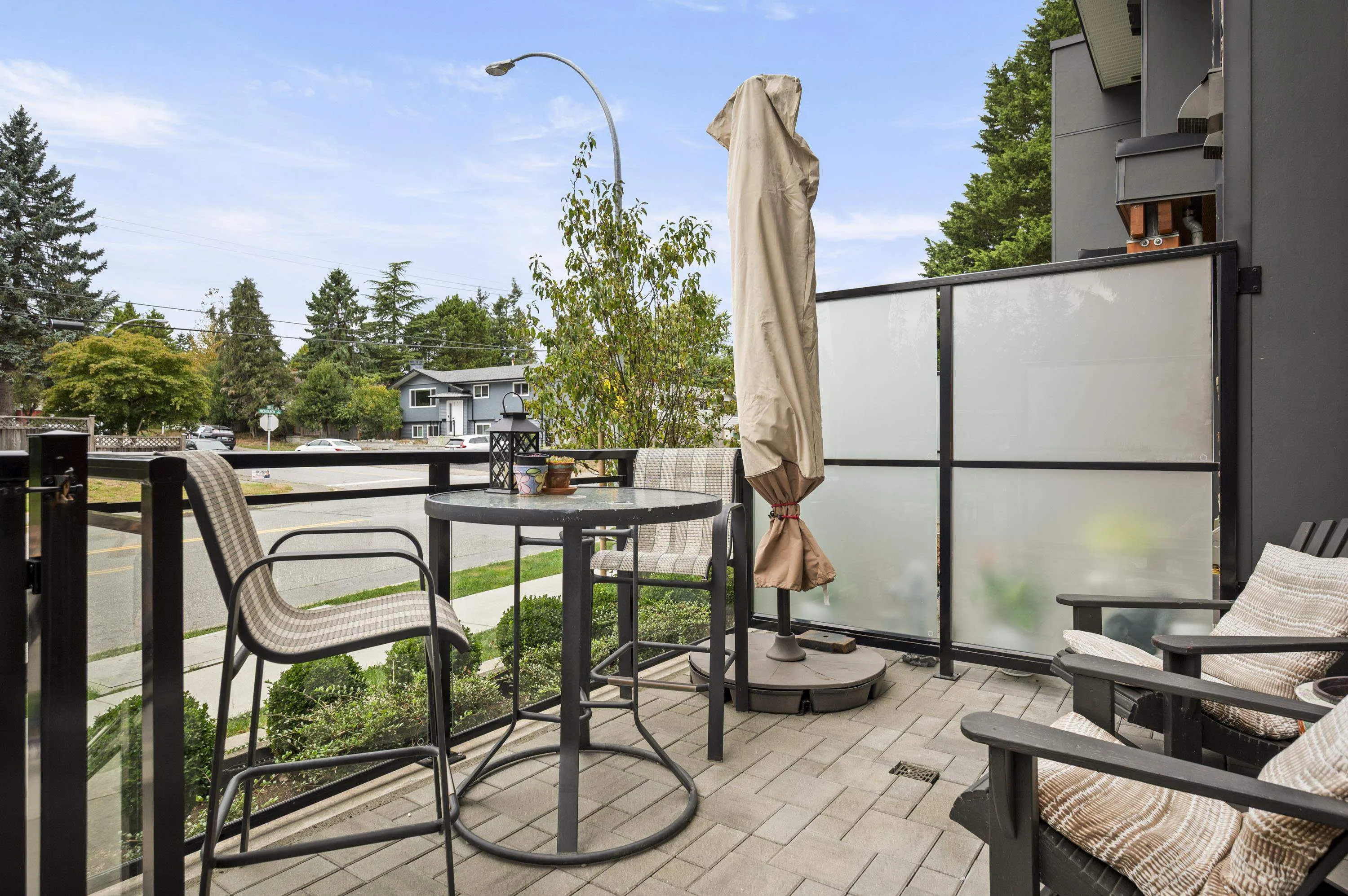 207 6950 Nicholson Road