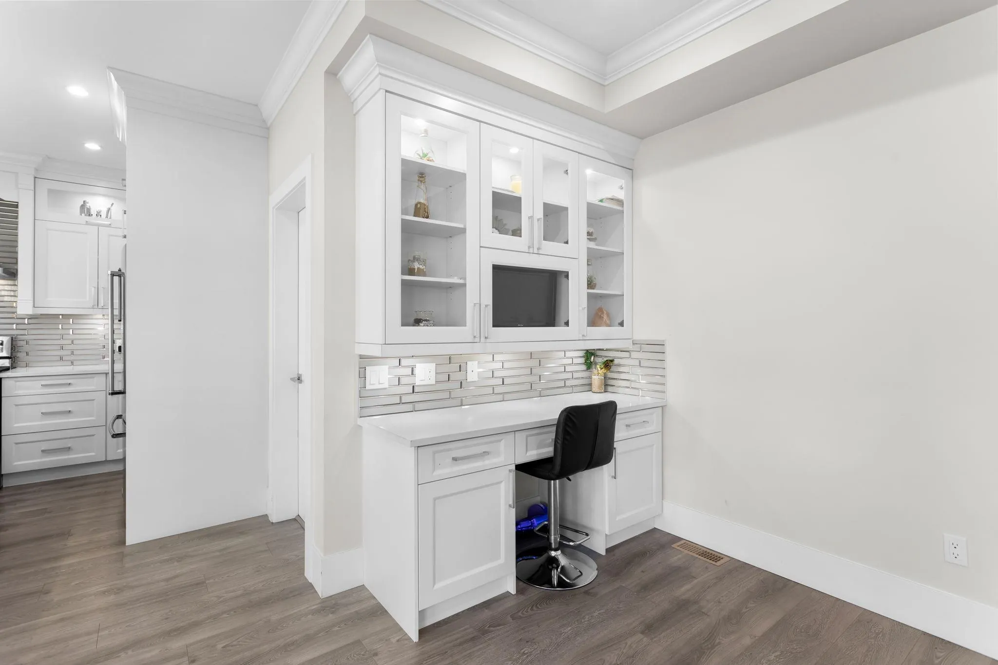 8394 Mctaggart Street