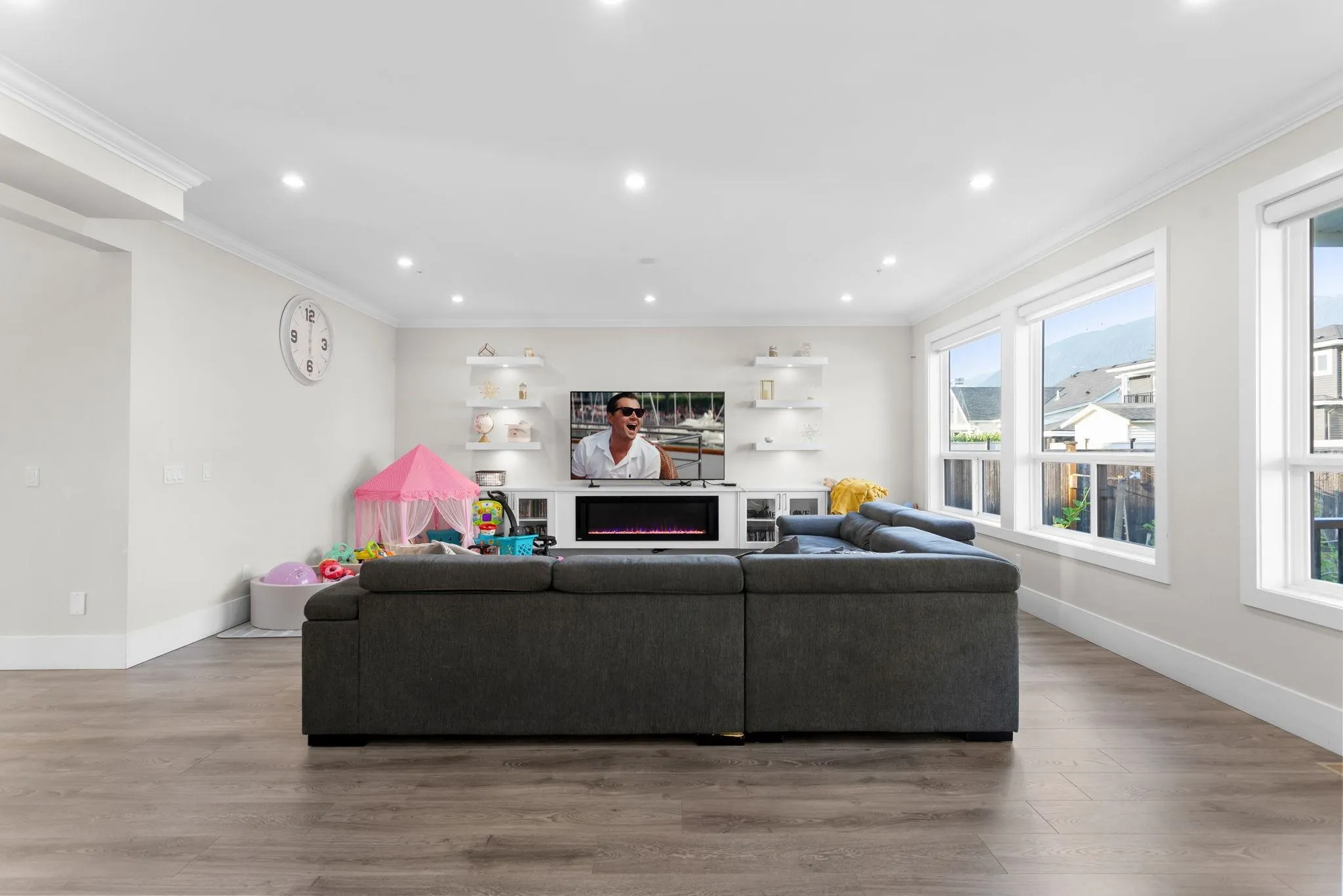 8394 Mctaggart Street