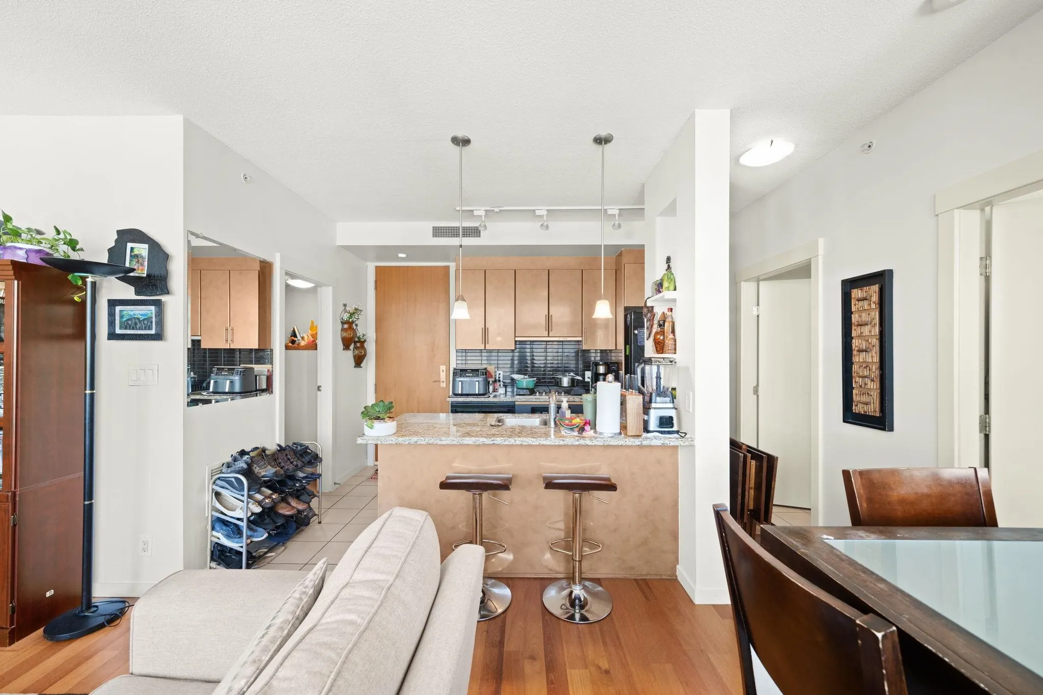 3802 1189 Melville Street